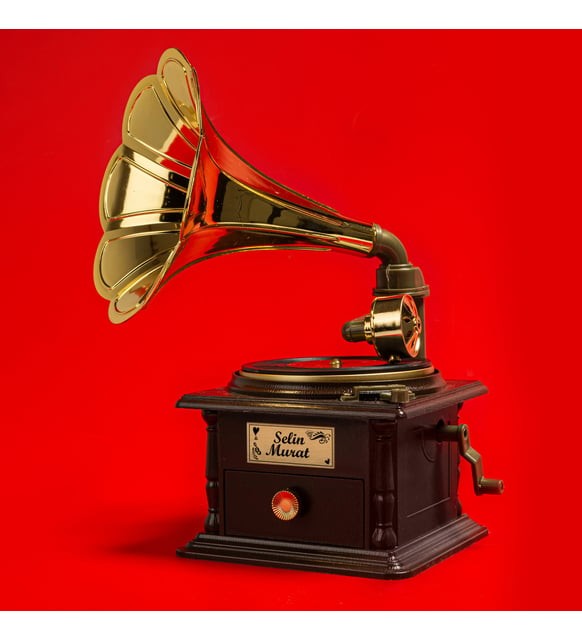 Sevgiliye Hediye İsim Yazılı Nostaljik Müzik Kutusu Gramofon