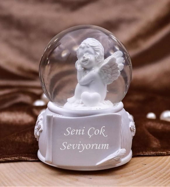 Kişiye Özel Melek Kolye & Kişiye Özel Yazılı Işıklı Melek Kar Küresi Hediye Seti