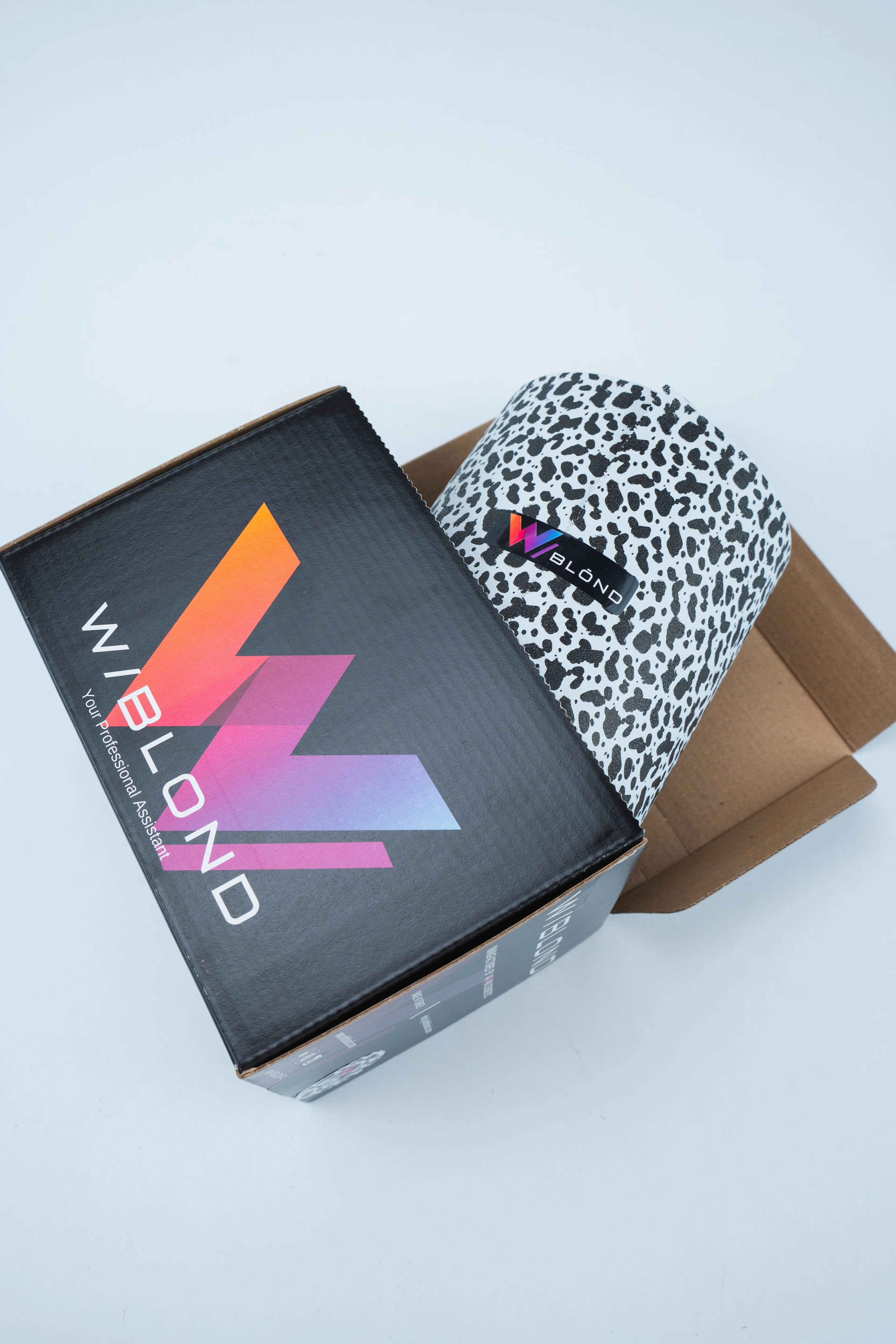 W/Blond Dalmaçya Desenli Termal Kuaför Folyosu