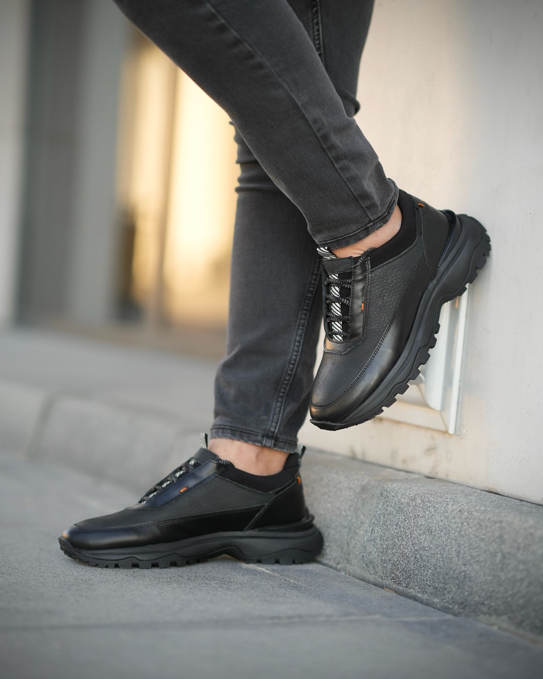 MUKUR HAKİKİ DERİ GÜNLÜK ERKEK SNEAKER AYAKKABI - Siyah
