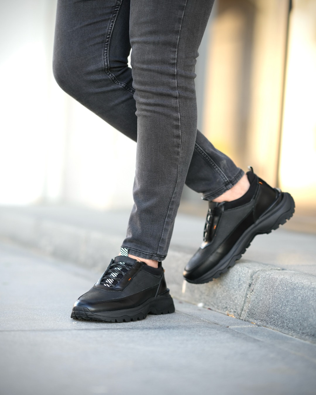 MUKUR HAKİKİ DERİ GÜNLÜK ERKEK SNEAKER AYAKKABI - Siyah