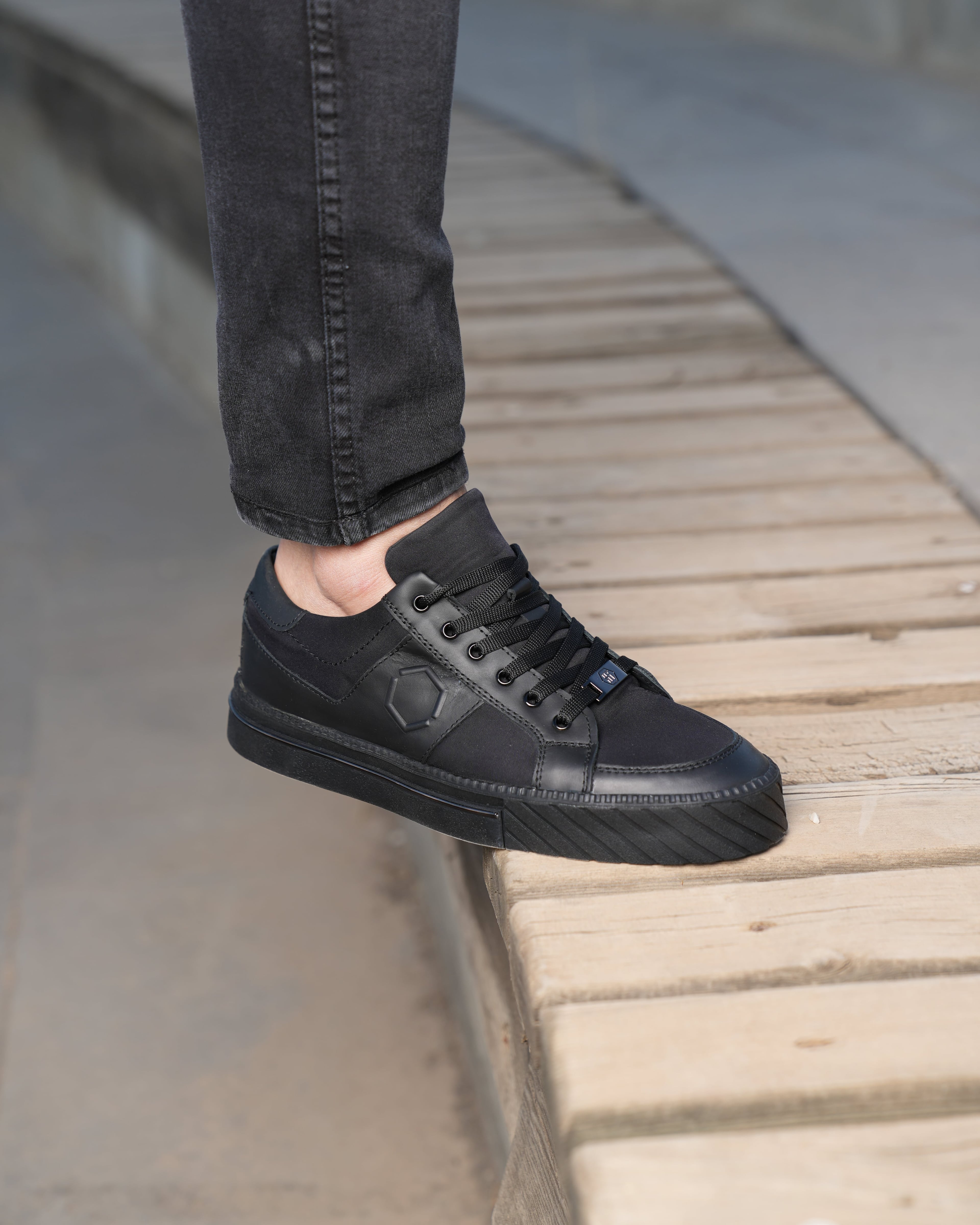 LUCİ HAKİKİ DERİ GÜNLÜK ERKEK SNEAKER AYAKKABI - Siyah