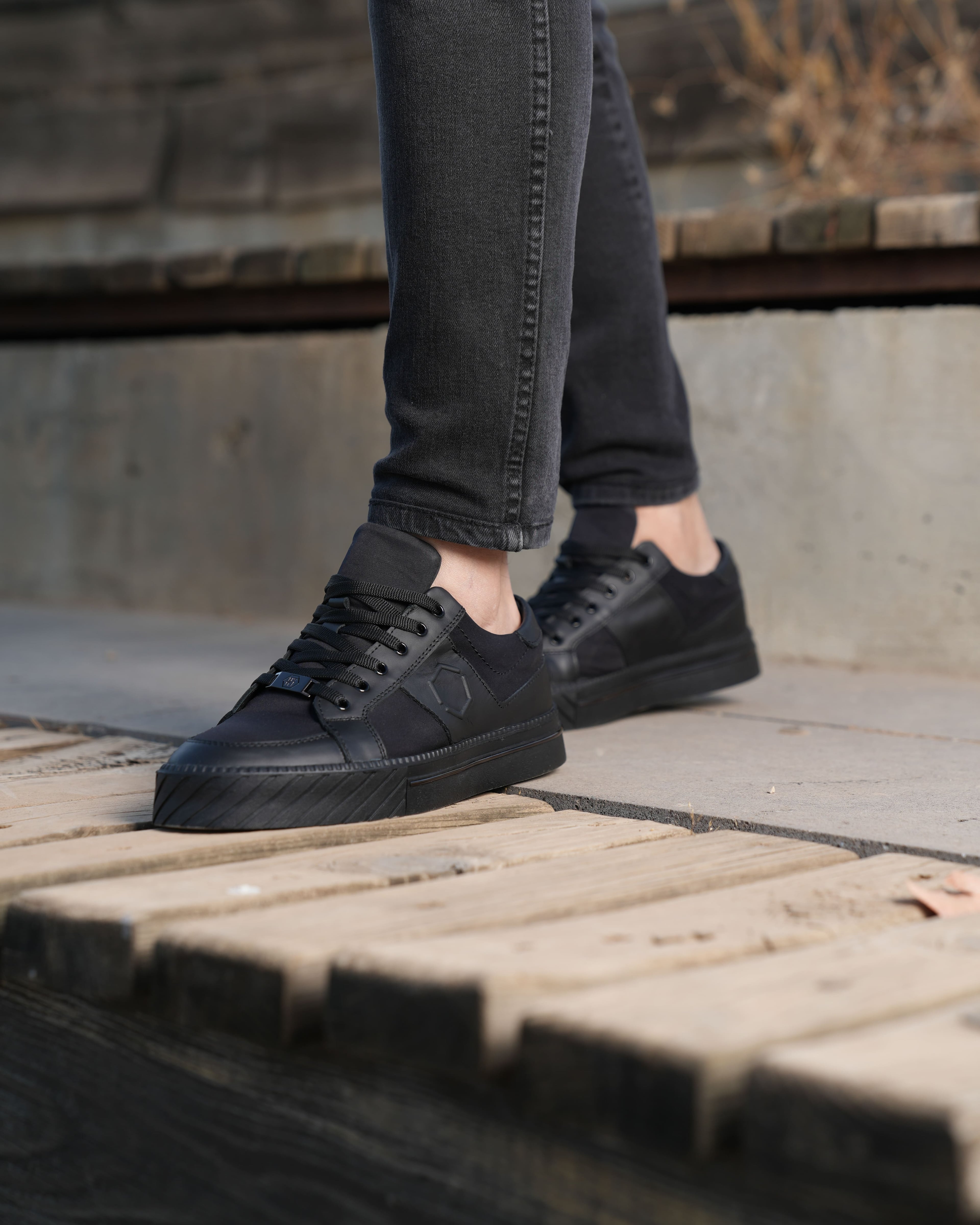 LUCİ HAKİKİ DERİ GÜNLÜK ERKEK SNEAKER AYAKKABI - Siyah