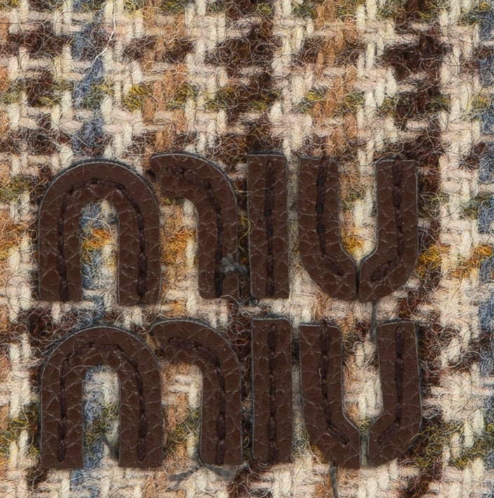 Kumaş Desenli Telefon Kılıfı - DK238 - iPhone 15 Pro