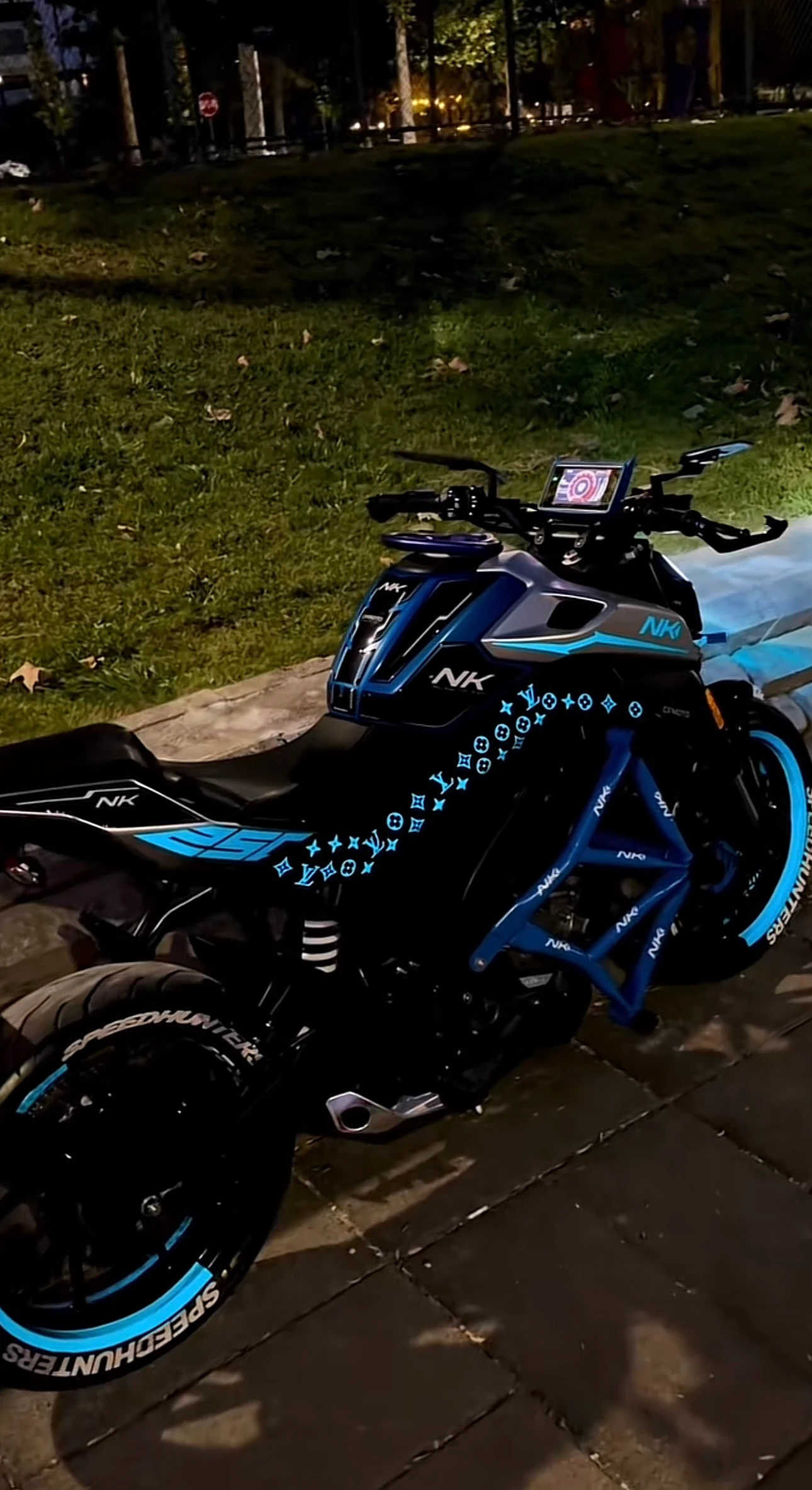 CFMOTO NK250 için Reflektörlü Mavi Komple Sticker Seti 