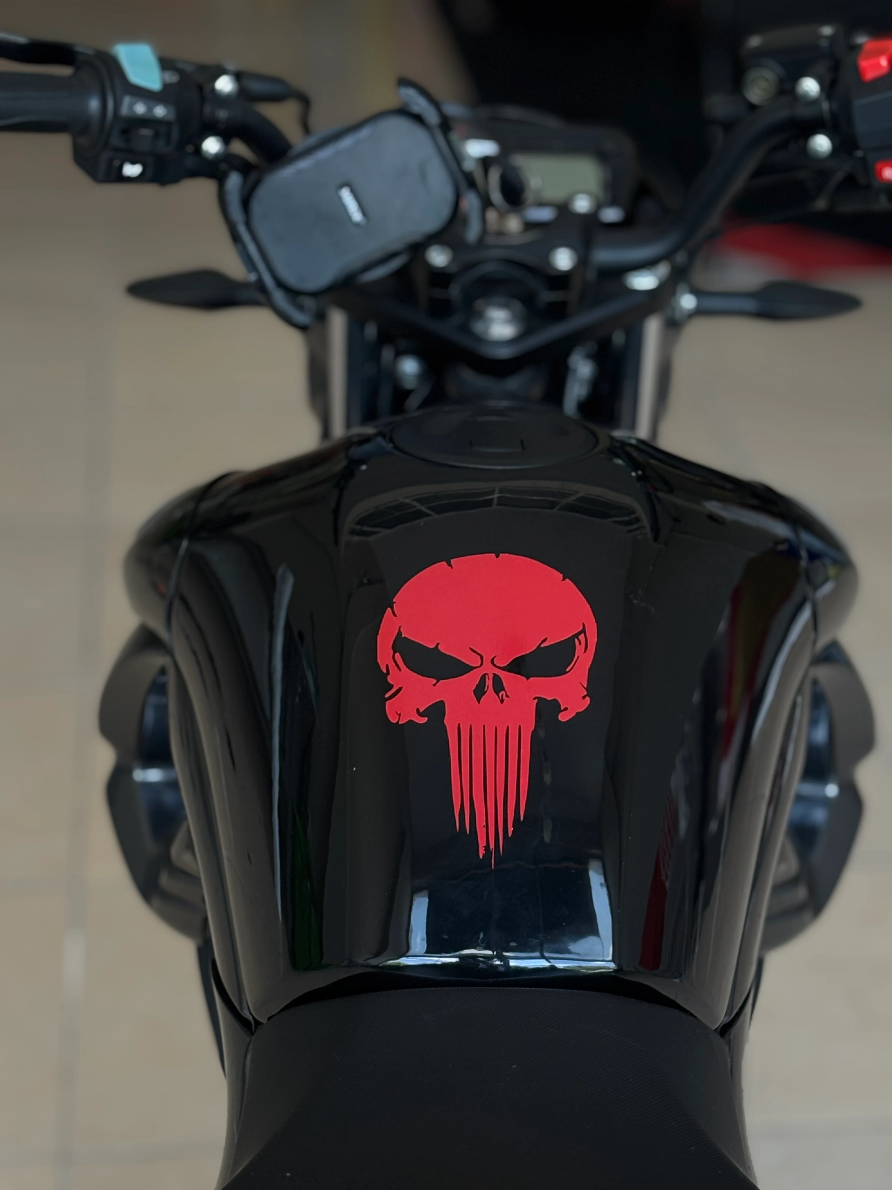 Motor ve Kask için Punisher Kuru Kafa Sticker Etiket (12CMx8CM)