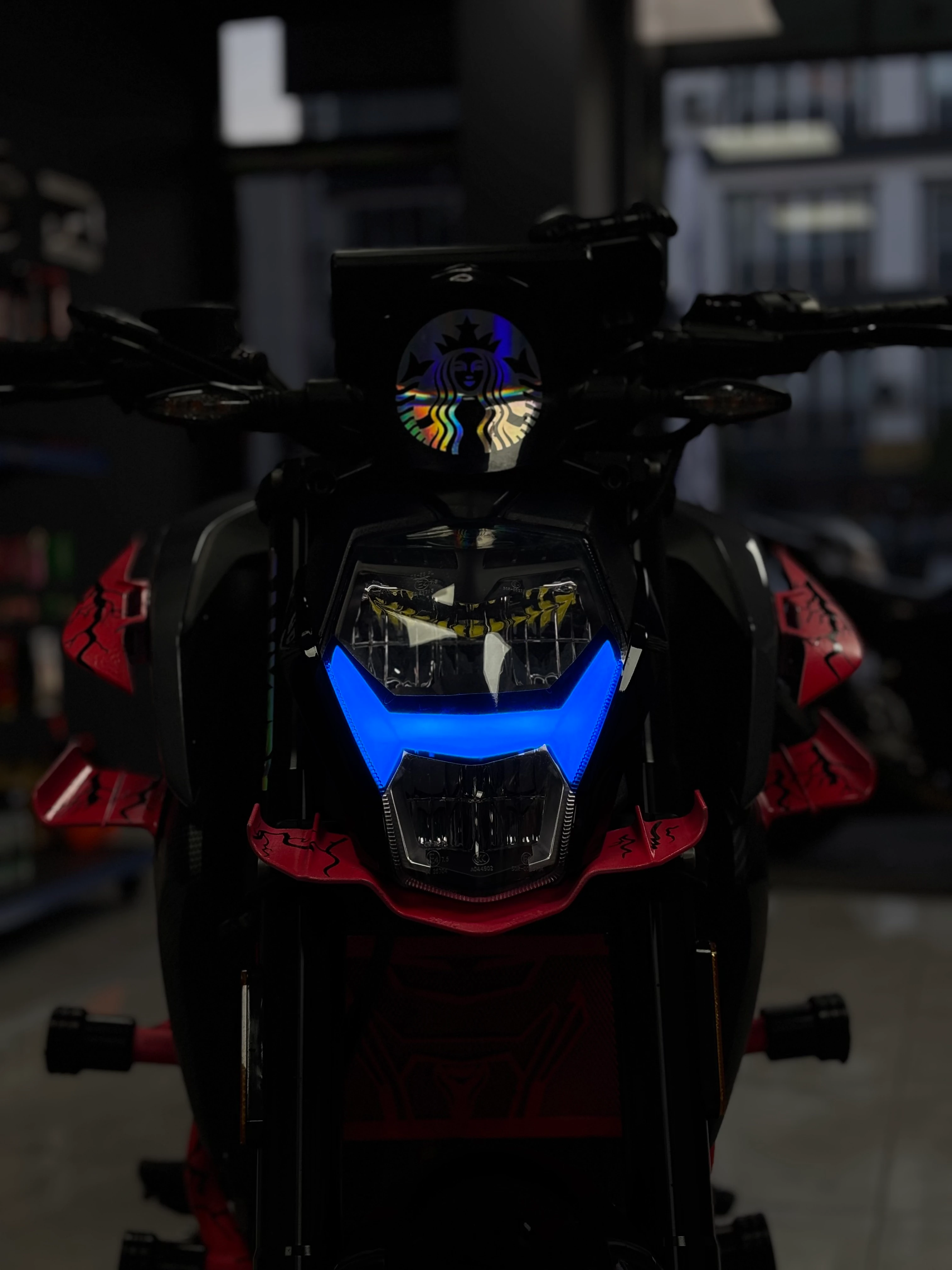 CFMOTO NK250 için Mavi Renk Far Filmi Sticker Etiket 