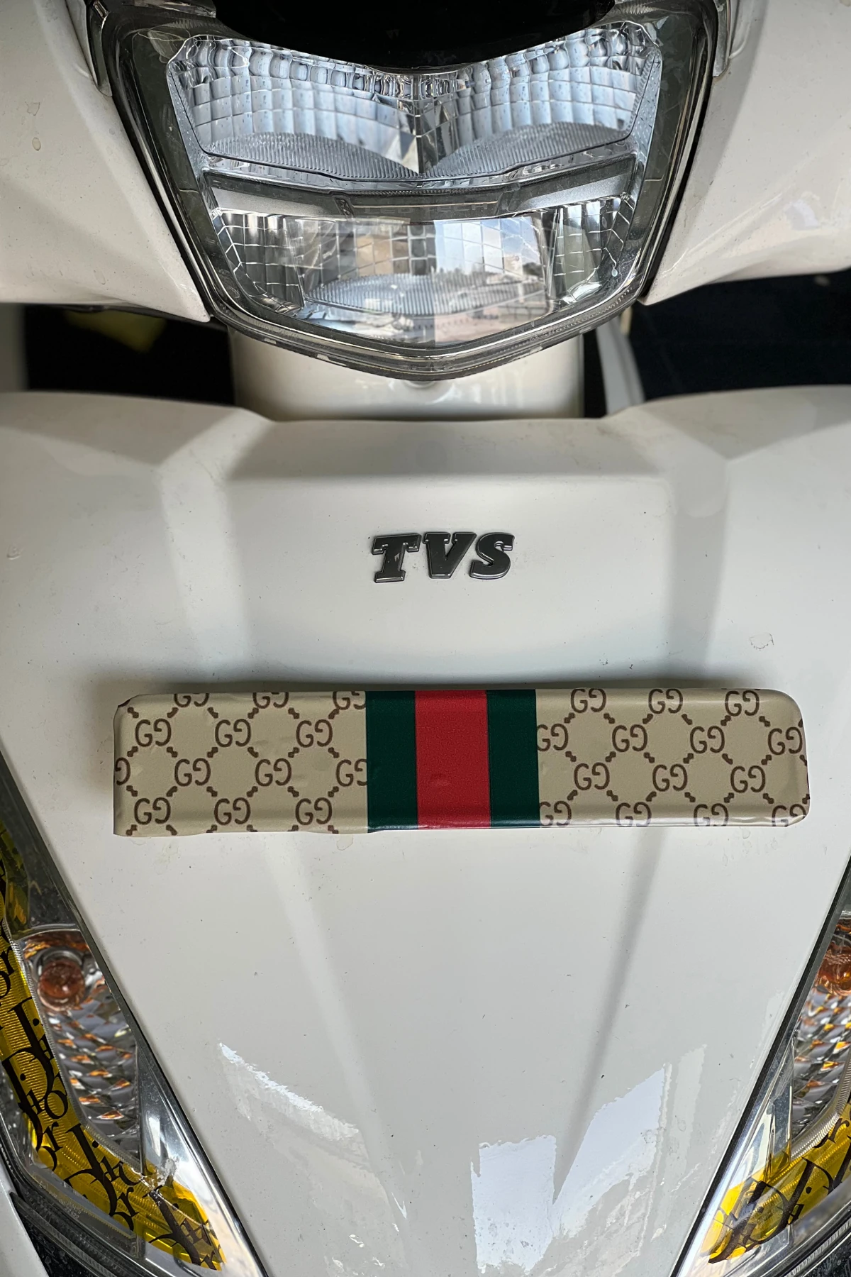 TVS Jupiter Ön Plakalık için Gucci Desenli Kaplama Sticker 
