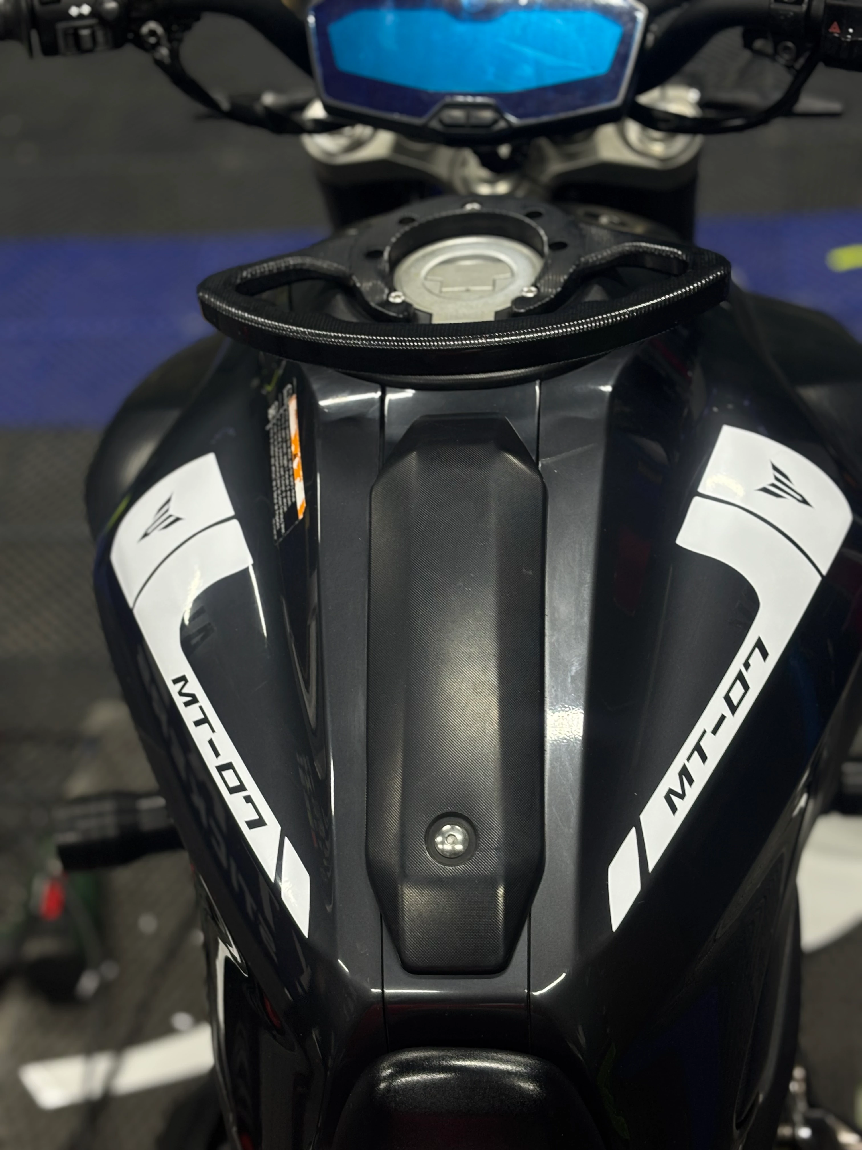 Yamaha MT-07 için Beyaz Renk Depo için Sticker Seti (Sağ ve Sol)