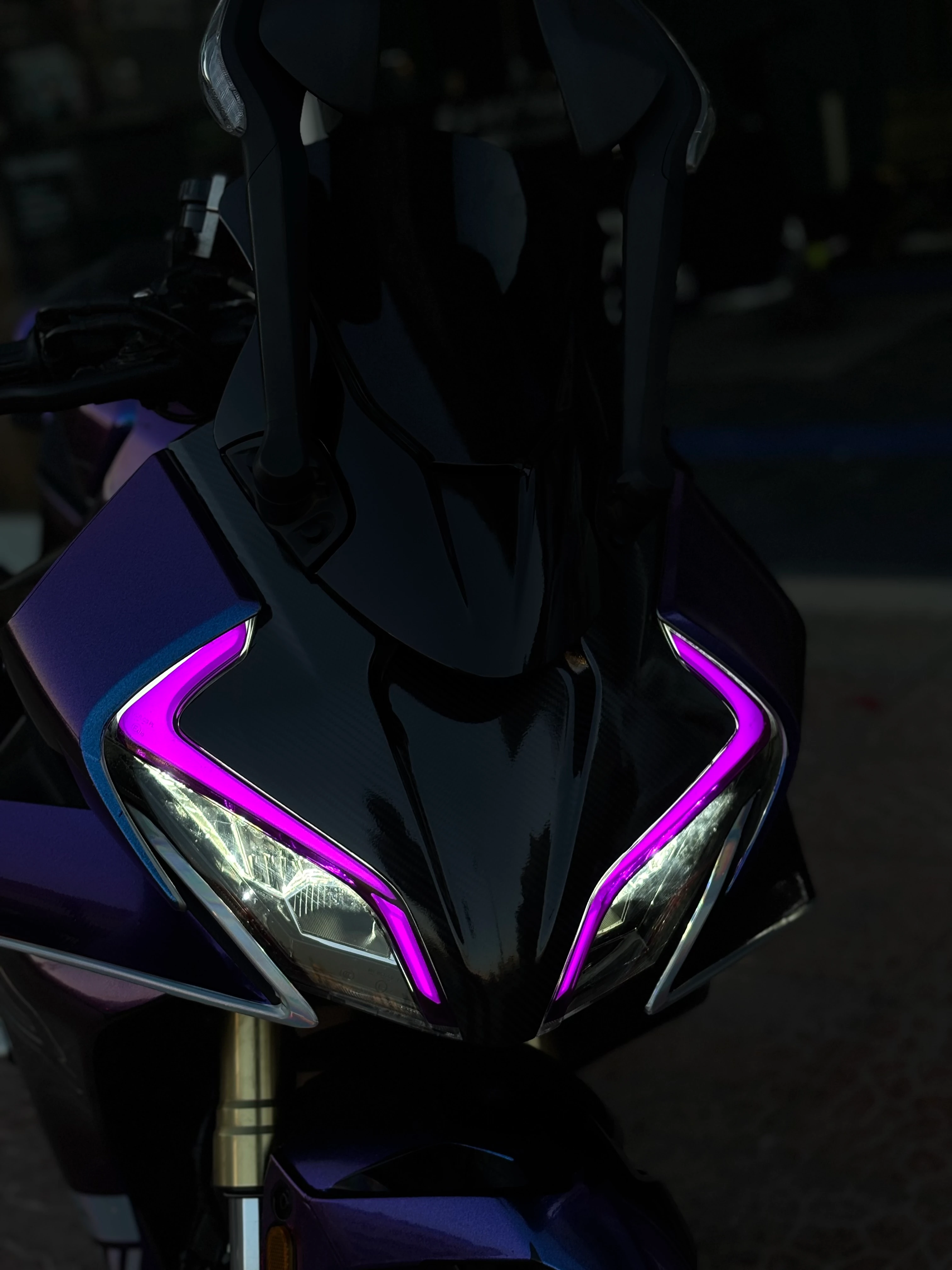 CFMOTO 450SR için Mor Renk Far Tasarım Film Sticker 