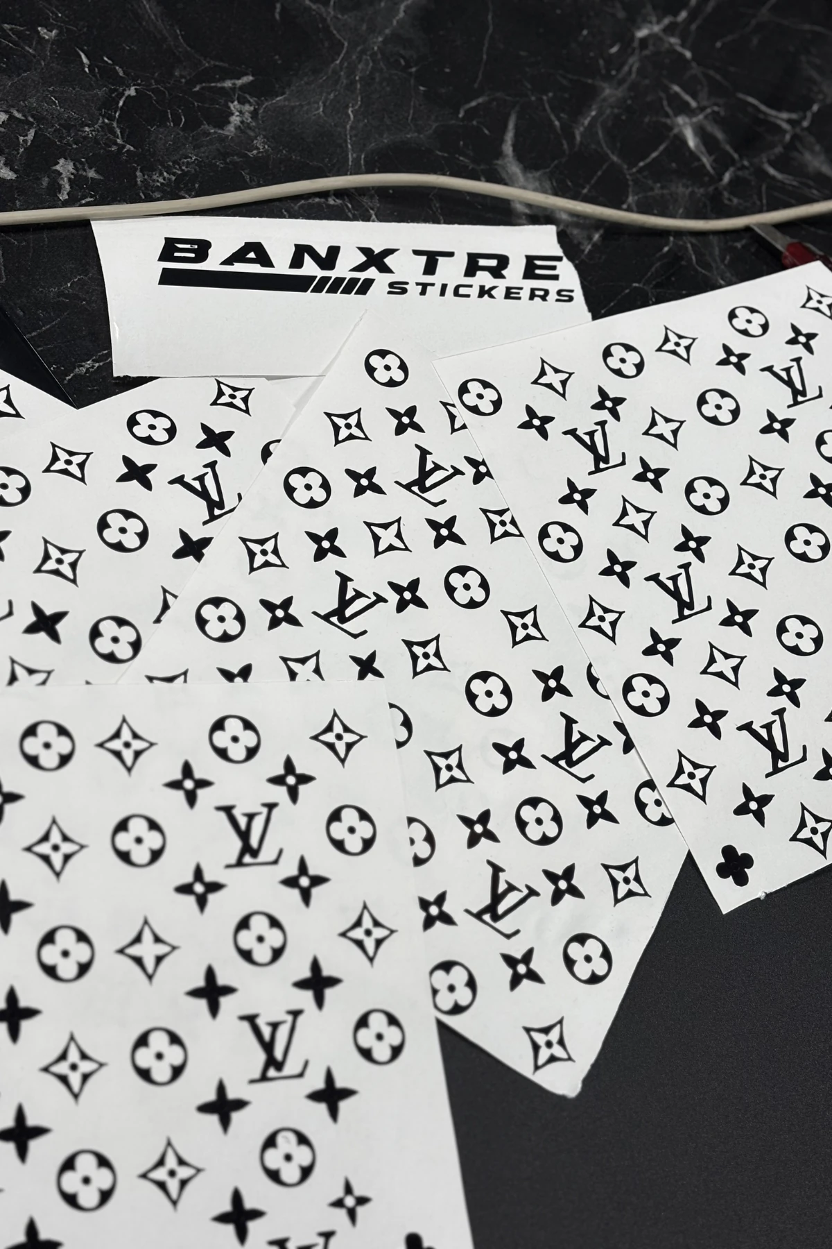 Motor ve Araba için Louis Vuitton Sticker Sticker Kaplama (25CMx25CM)