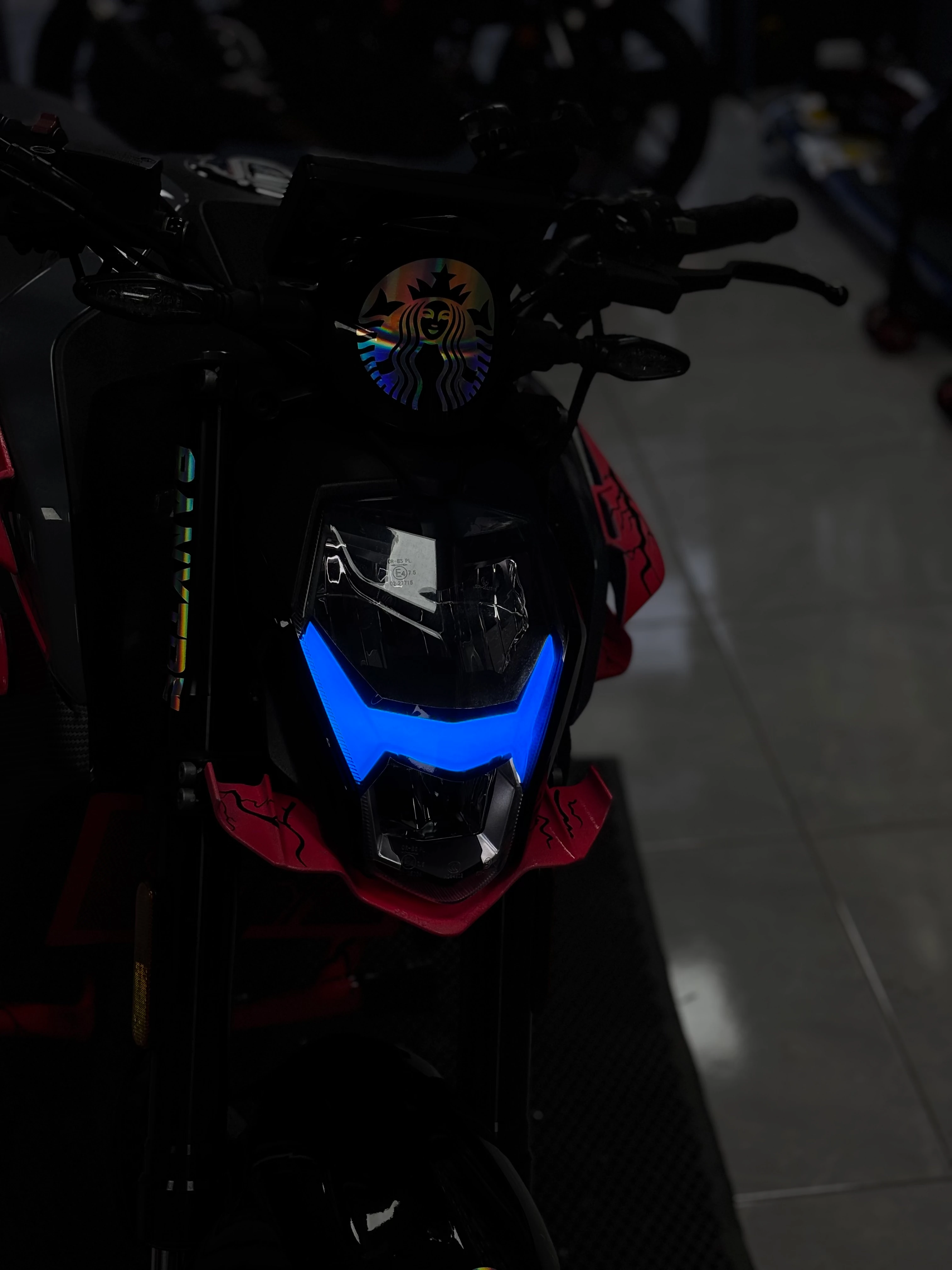 CFMOTO NK250 için Mavi Renk Far Filmi Sticker Etiket 