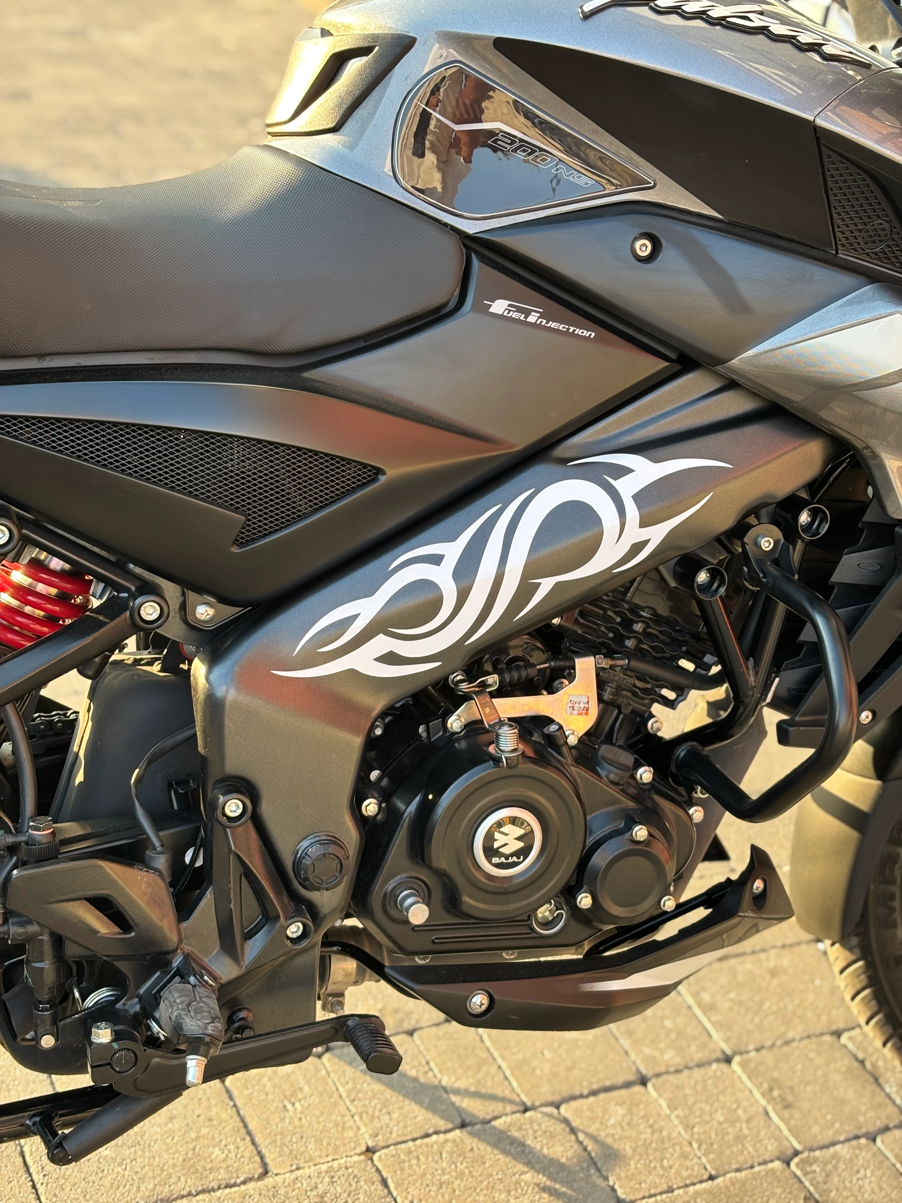 Motosiklet Şase ve Depo için Tribal Desen Sticker Etiket (Sağ ve Sol)(35CMX10CM)