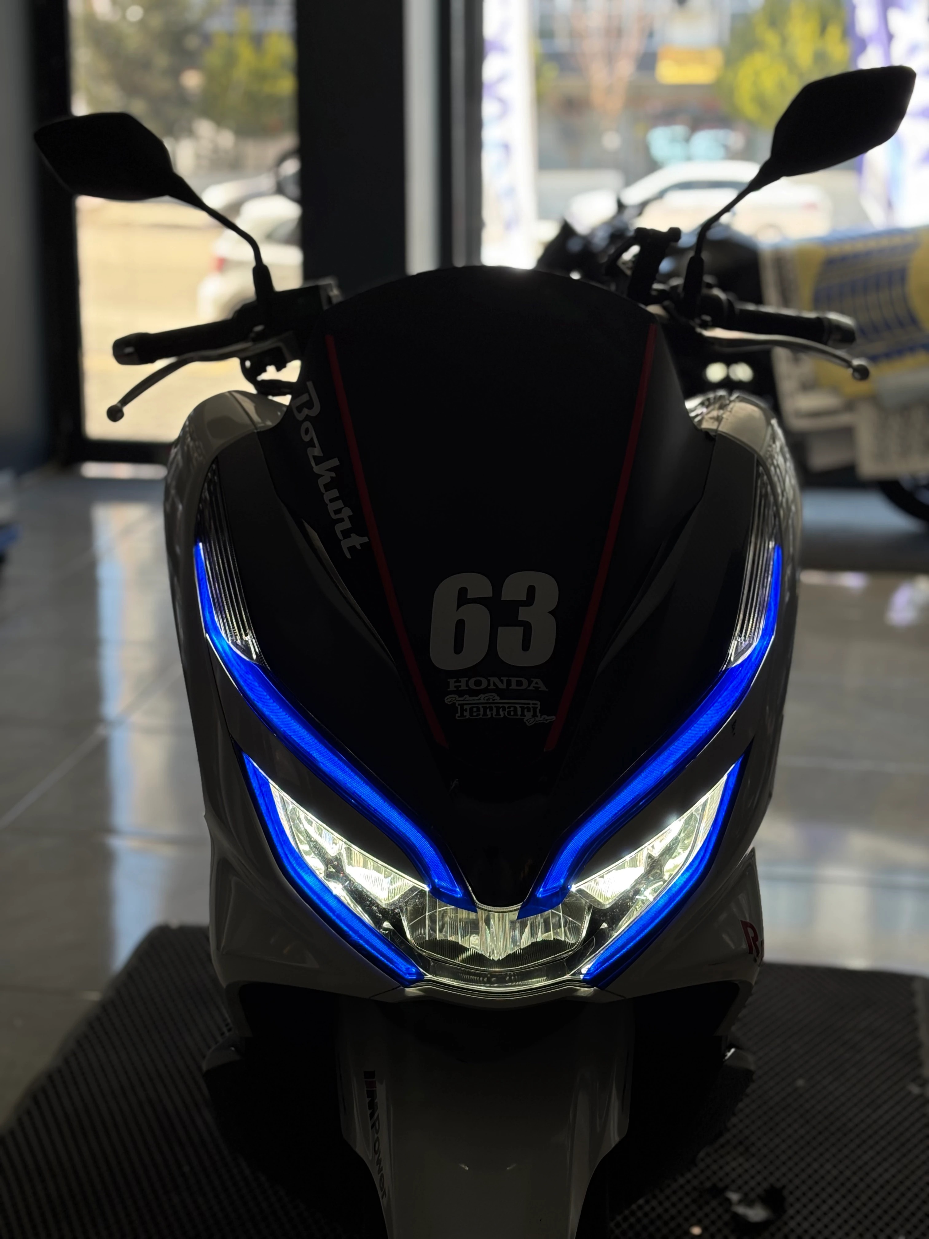 Honda PCX için Koyu Mavi Far Filmi Sticker Seti (2018-2019-2020 Yılları için)