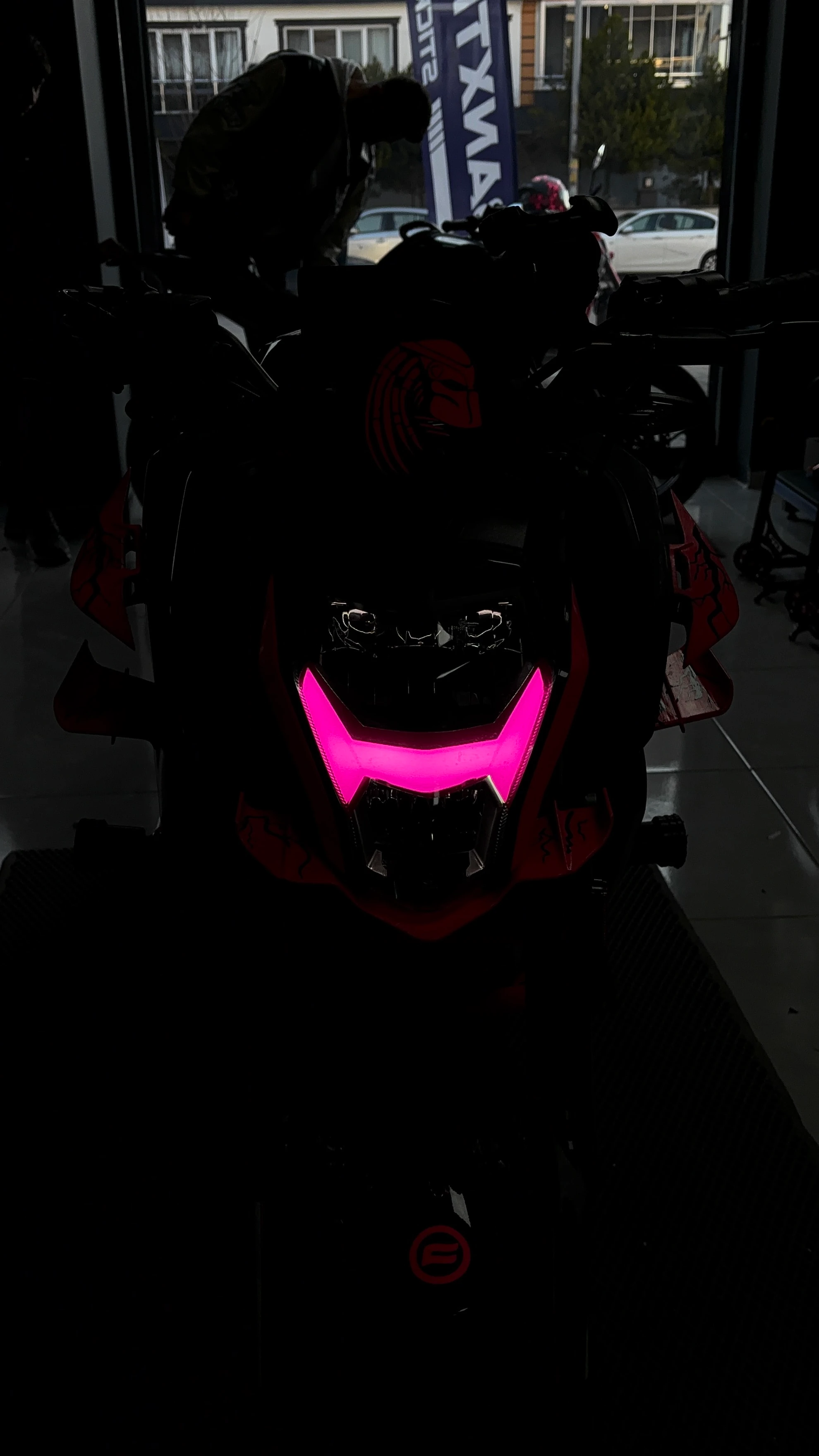 CFMOTO NK250 için Pembe Renk Far Filmi Far Tasarım Sticker