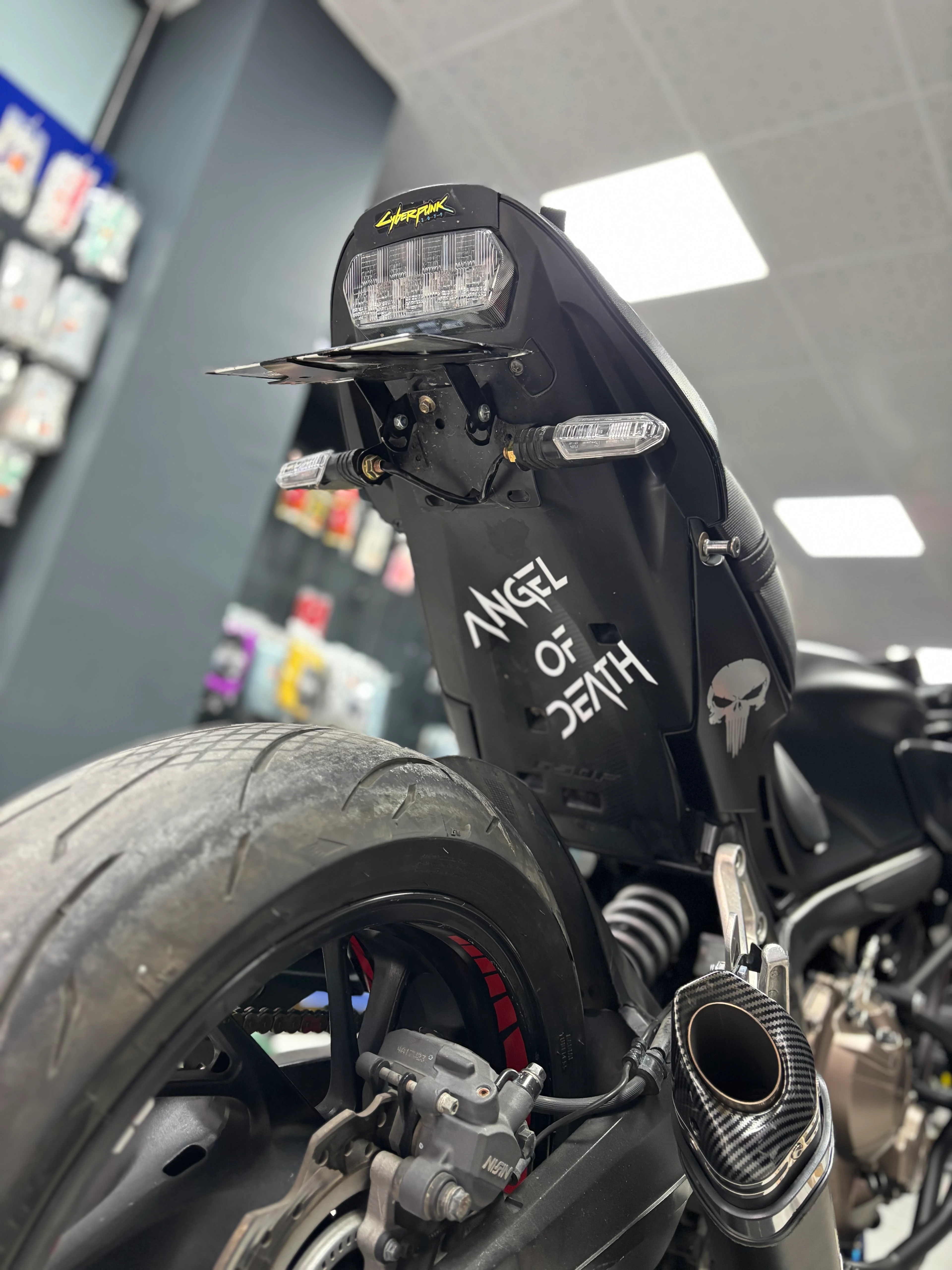 Motosiklet Selealtı ve Depo için The Death Angel Sticker Etiket Beyaz Renk (15X18CM)