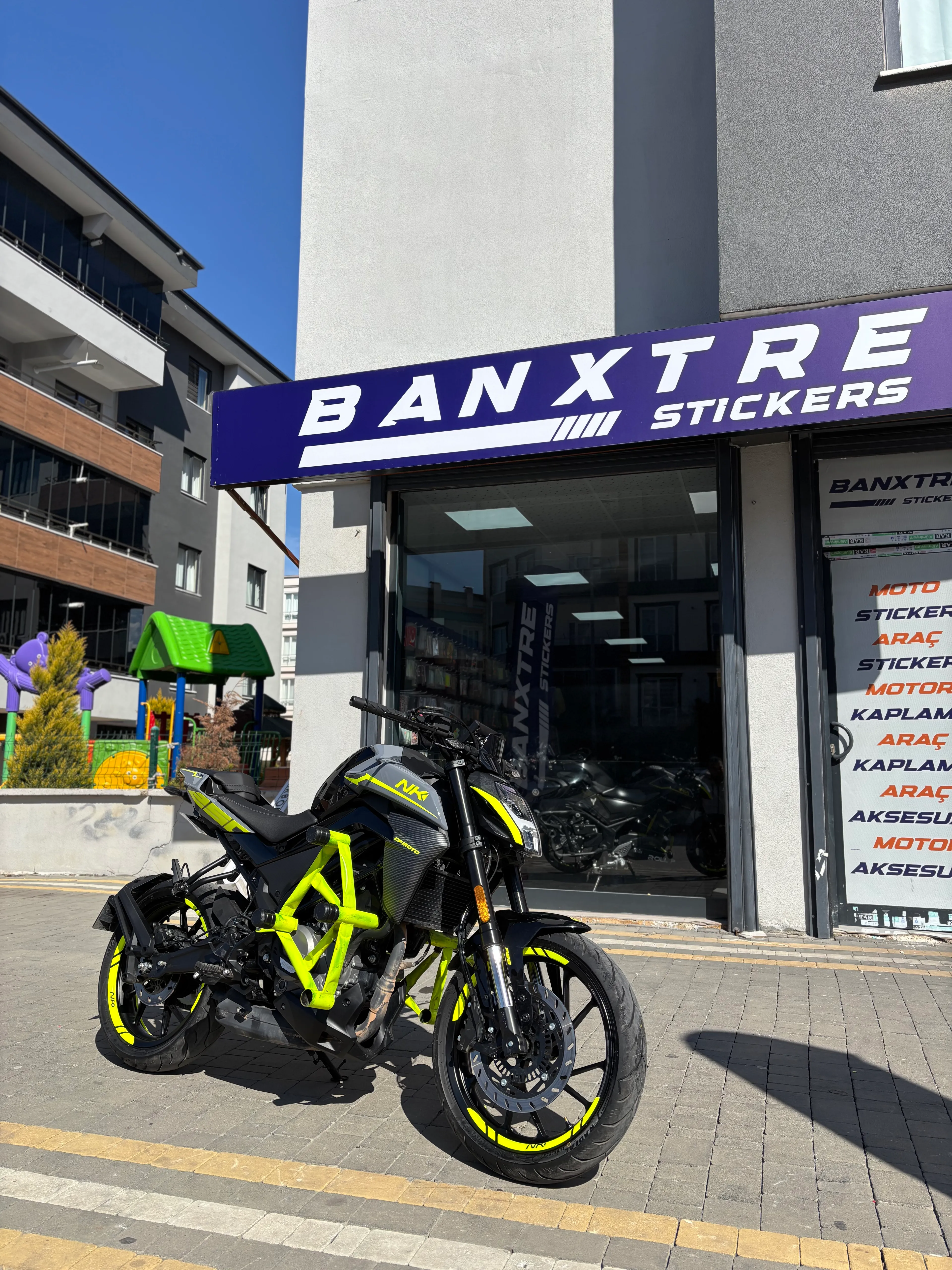 CFMOTO NK250 için Komple Neon Sarı Sticker Seti (20 Parça)