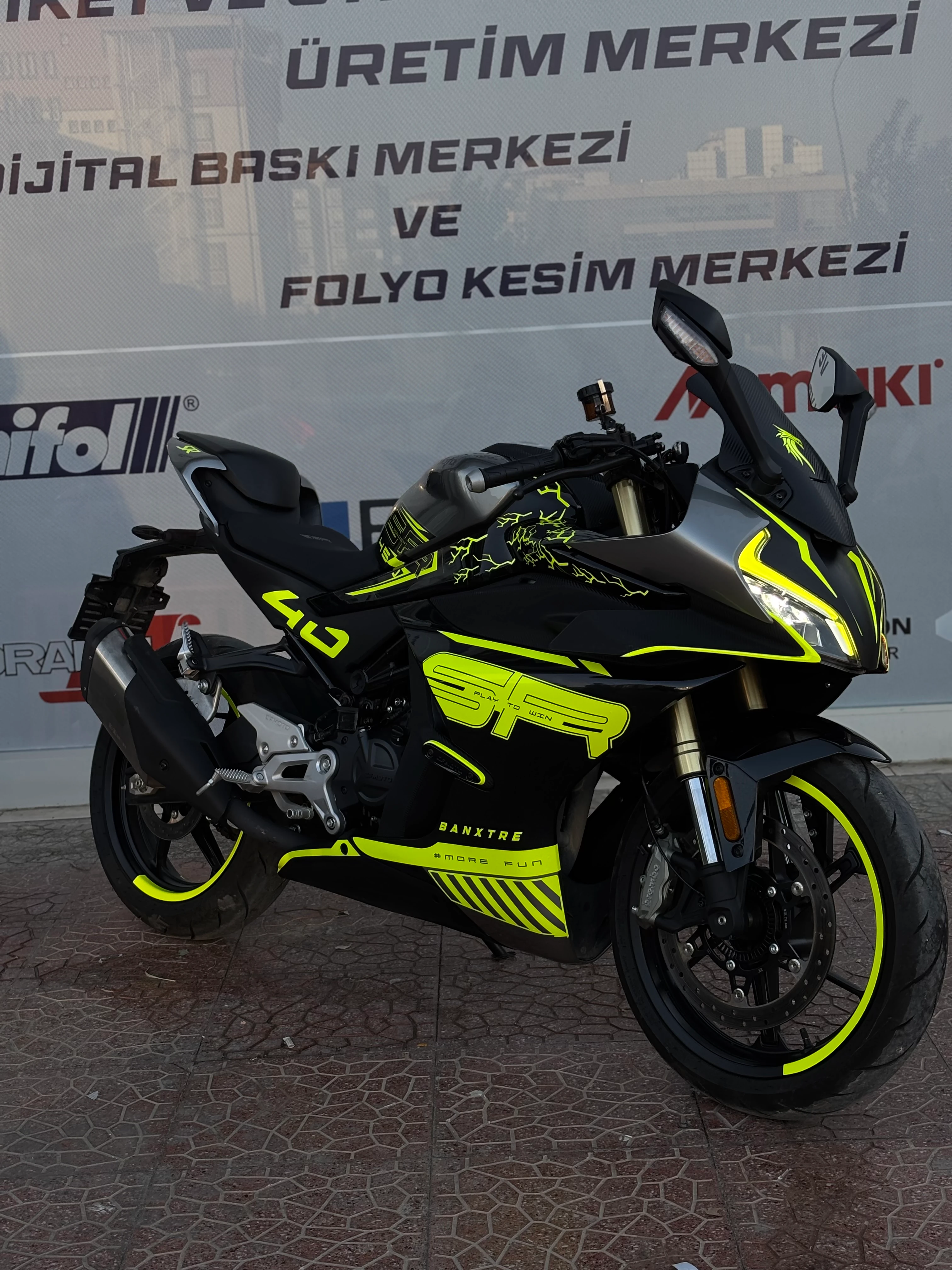 CFMOTO 450SR için Neon Sarı Komple Detay  Premium Kaplama Seti 