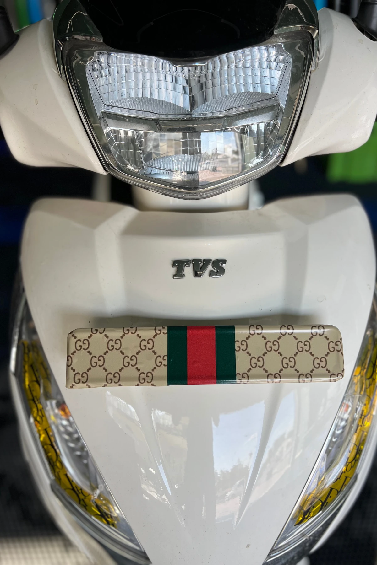 TVS Jupiter Ön Plakalık için Gucci Desenli Kaplama Sticker 
