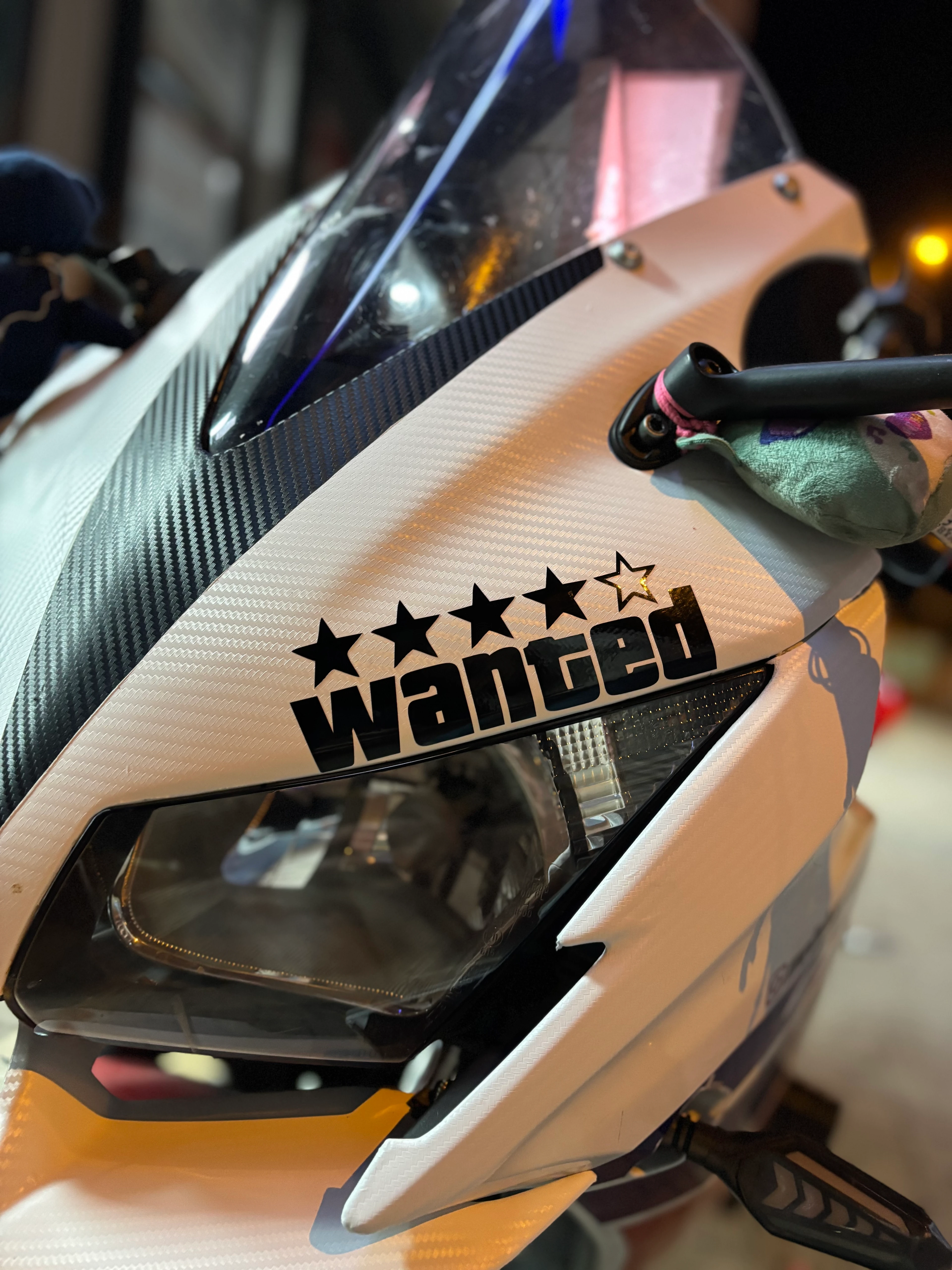 Motosiklet ve Kask için Siyah Renk Wanted Eksik Yıldız Sticker 