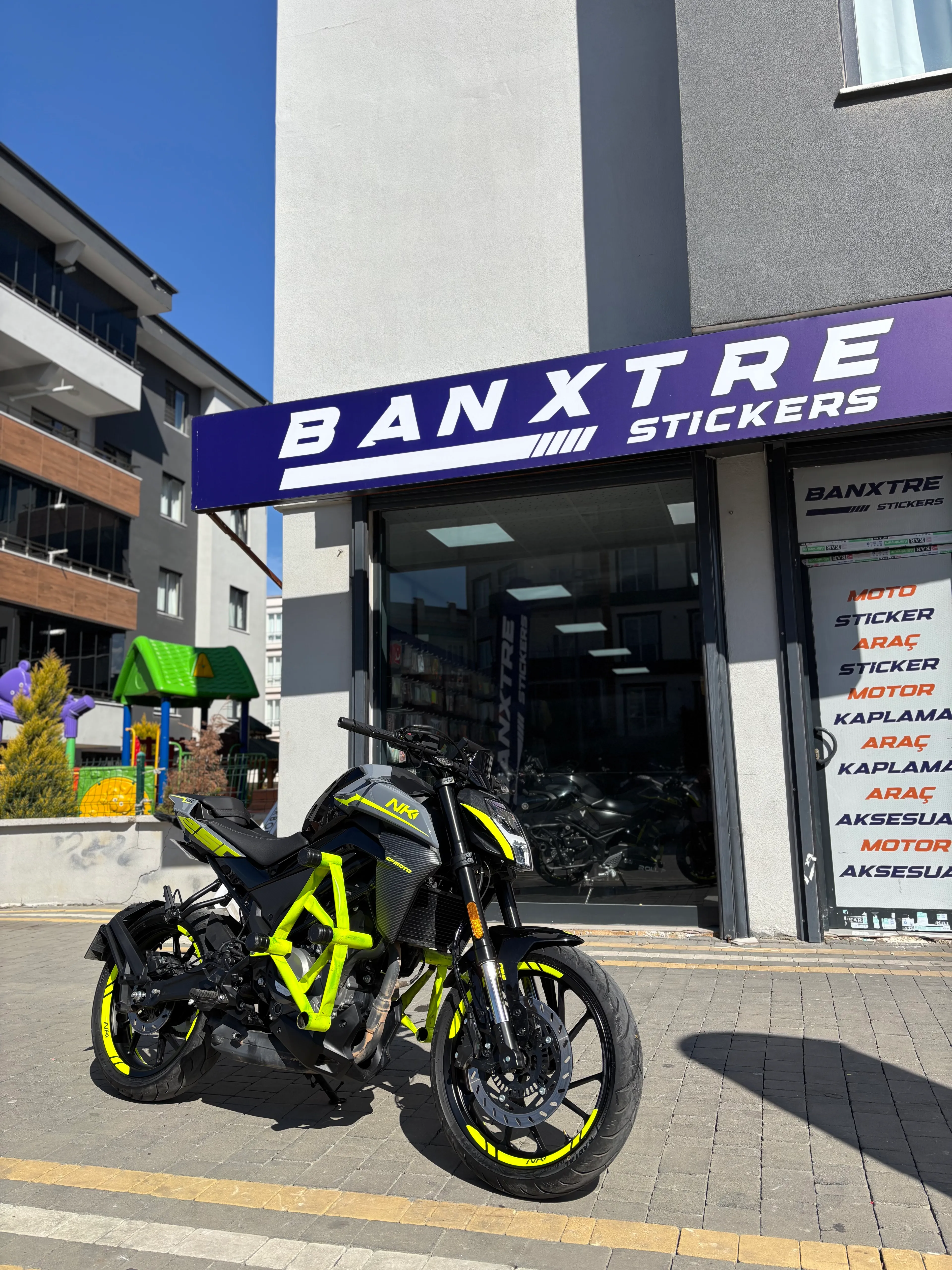 CFMOTO NK250 için Komple Neon Sarı Sticker Seti (20 Parça)