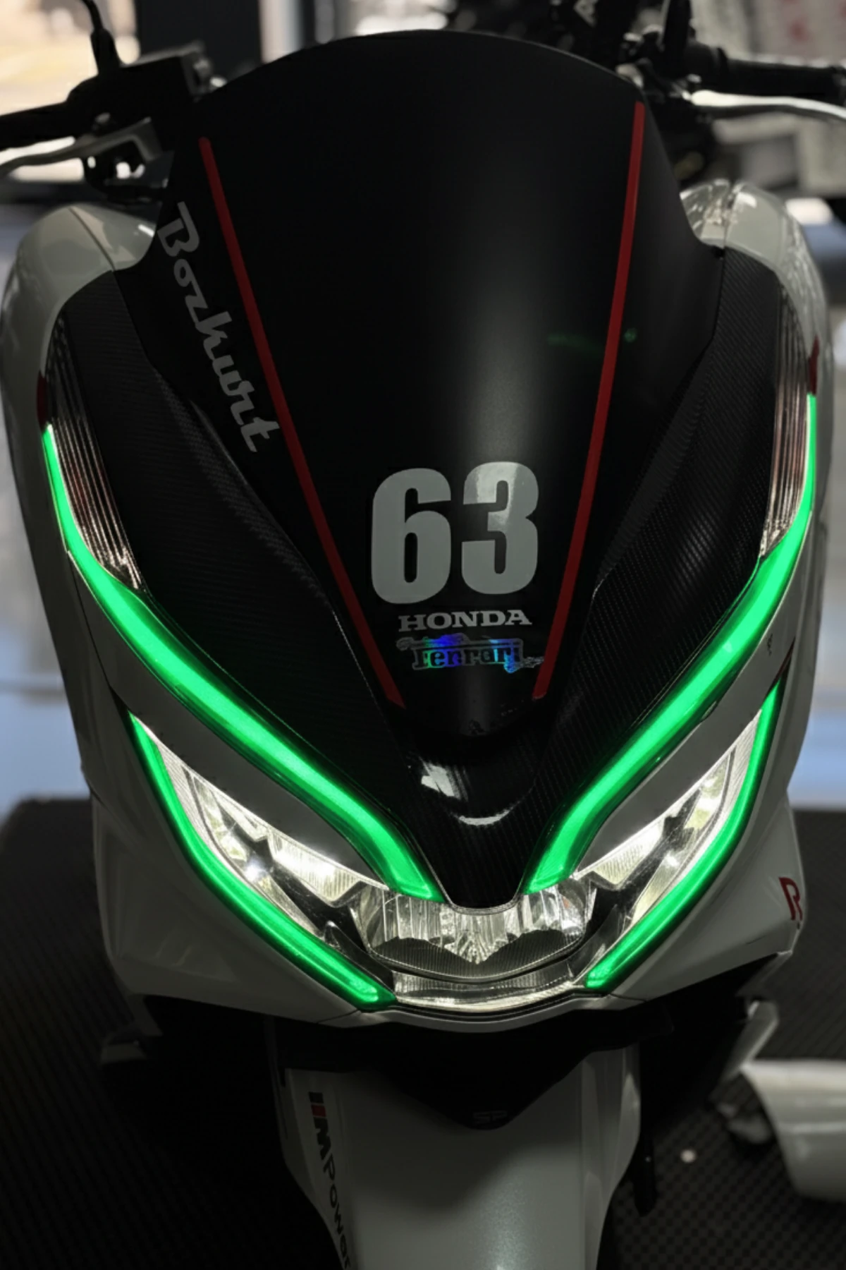 Honda PCX için Yeşil Renk Far Filmi Sticker Seti (2018-2019-2020 Yılları için)