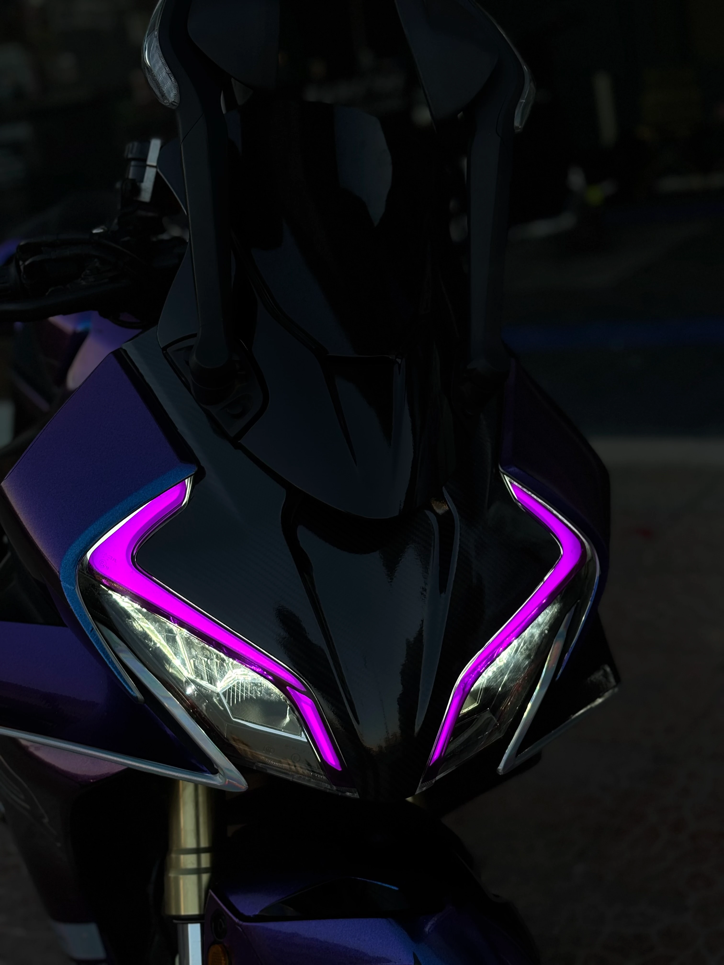 CFMOTO 450SR için Mor Renk Far Tasarım Film Sticker 