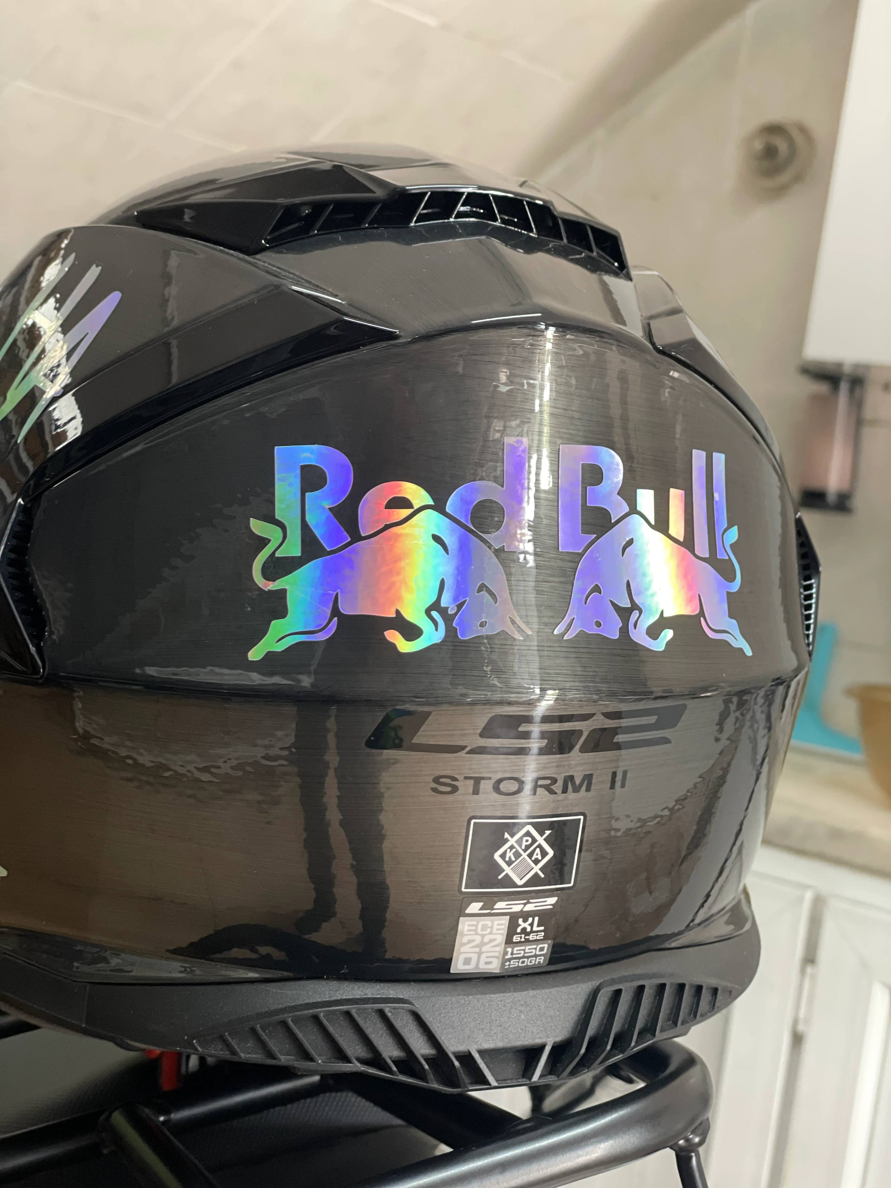 Motor ve Kask için Hologramlı Redbull Sticker Etiket (15CMx5CM)