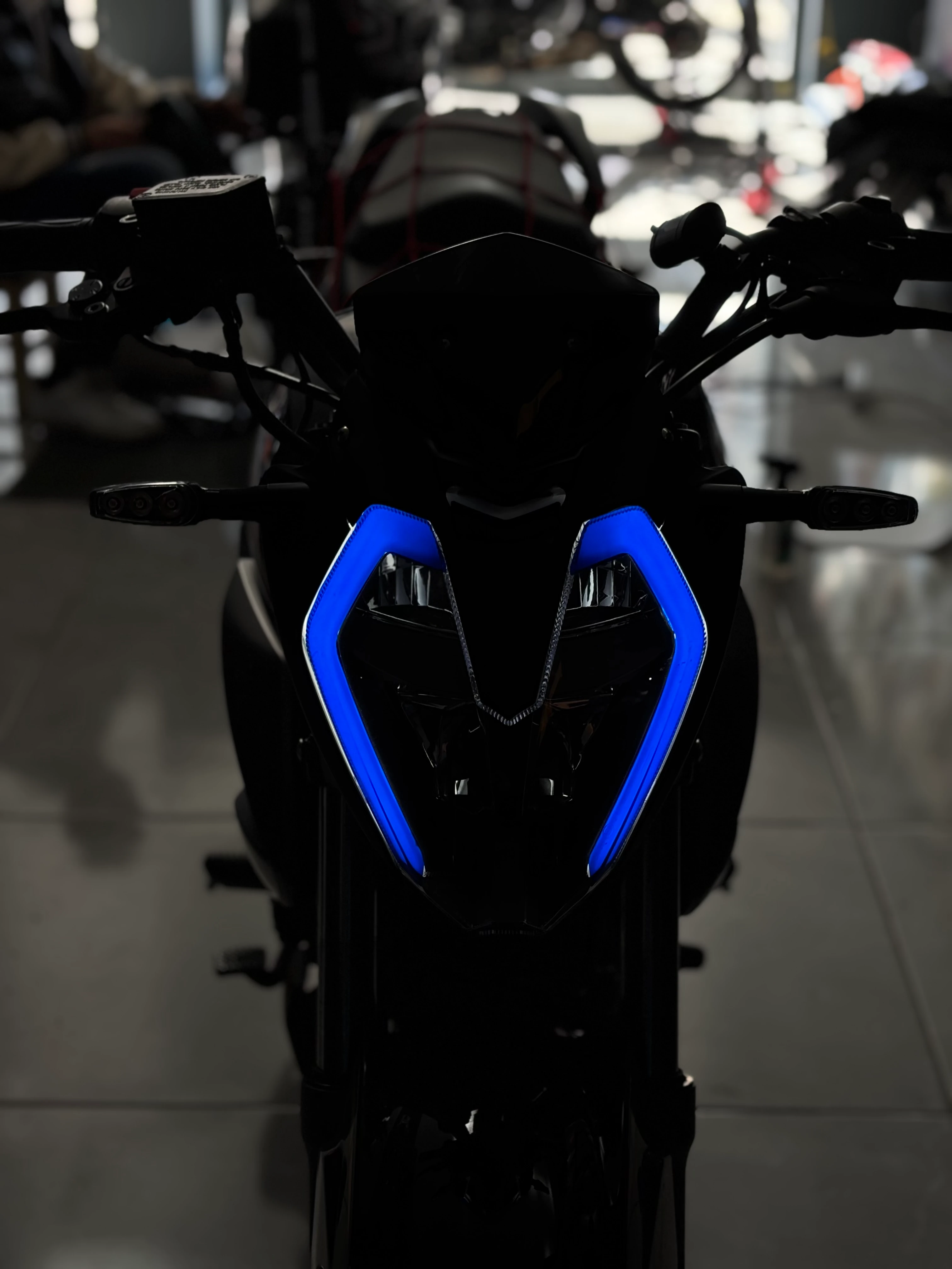 Benelli 125s -RKS 125S için Uyumlu Far Filmi Sticker Etiket 