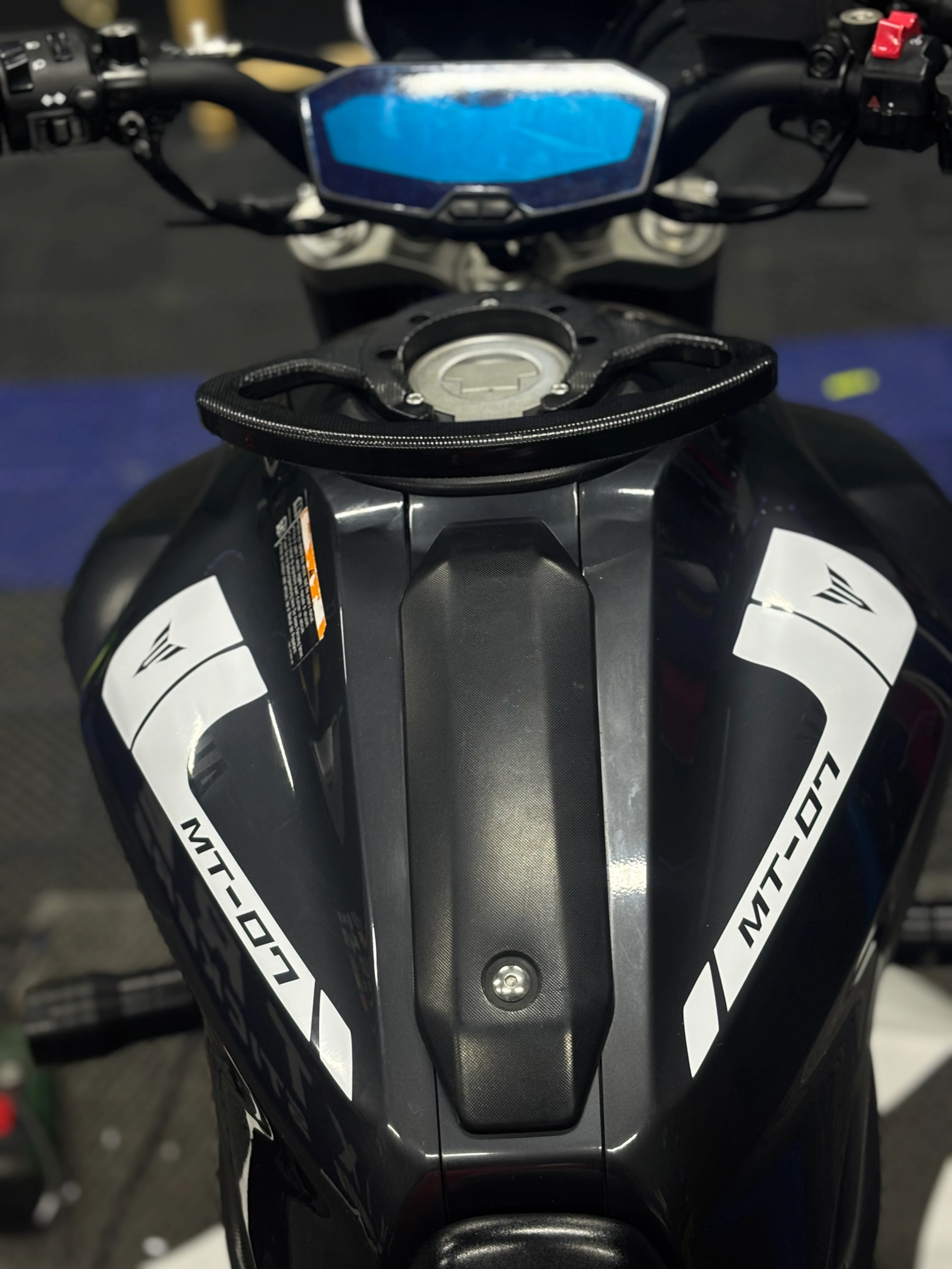 Yamaha MT-07 için Beyaz Renk Depo için Sticker Seti (Sağ ve Sol)