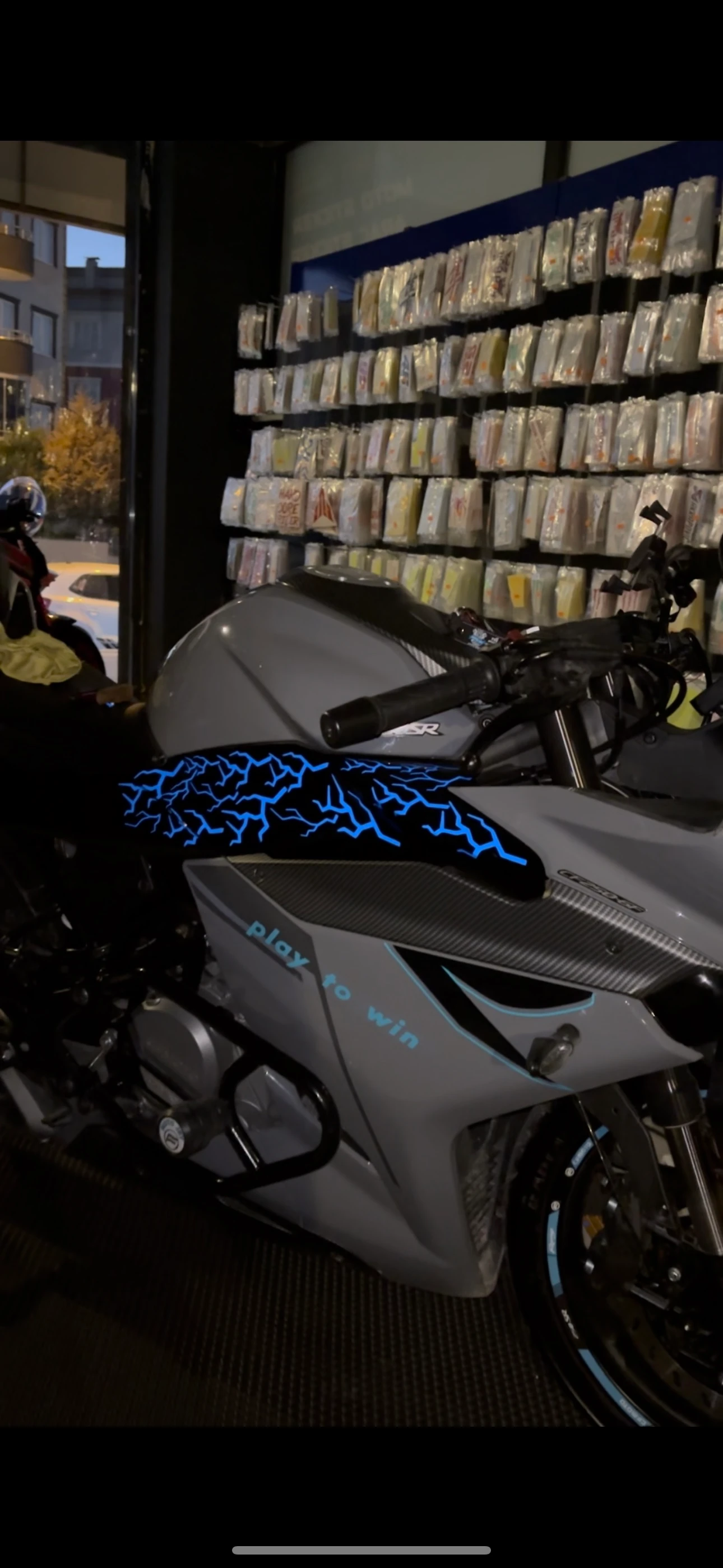 Motor ve Kask için Reflektörlü Mavi Şimşek Sticker Seti (16 Adet Yıldırım)