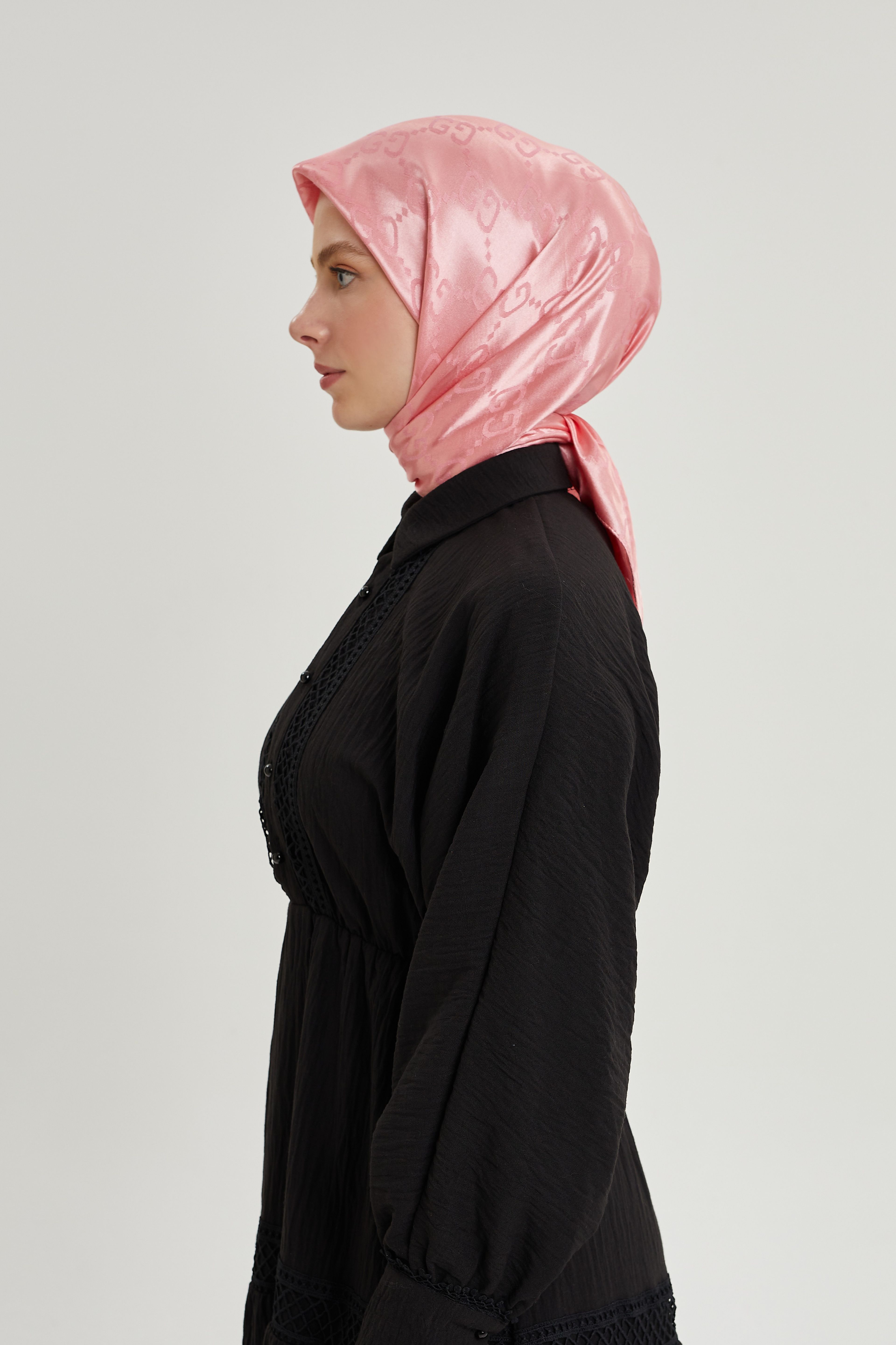 Şeker Pembe G Desen Parlak Jakar Eşarp