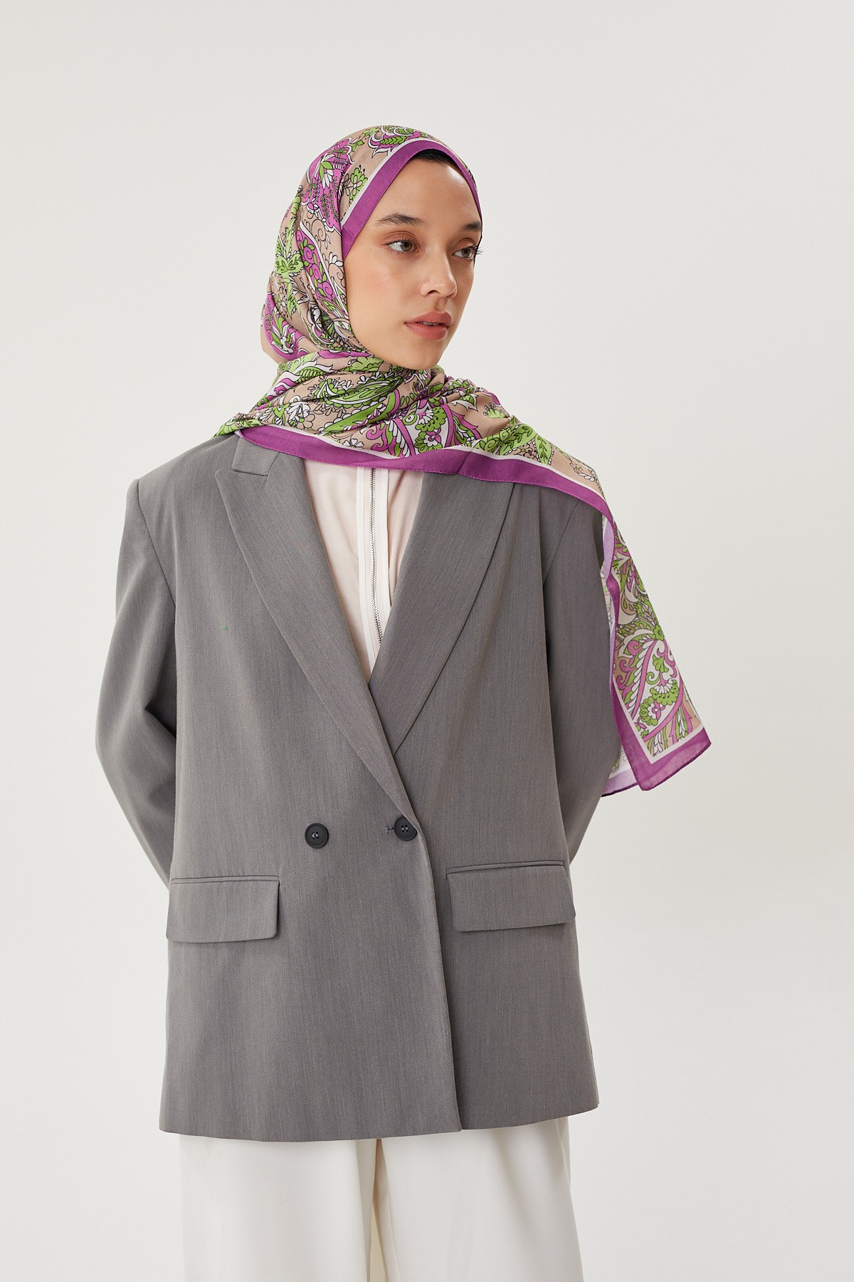 Mor & Koyu Vizon Retro Desen Şal	