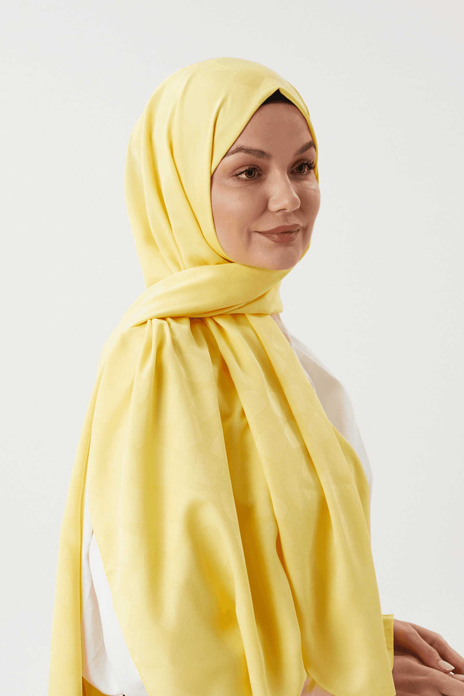 Pastel Sarı Taş Desen İpeksi Jakar Şal	