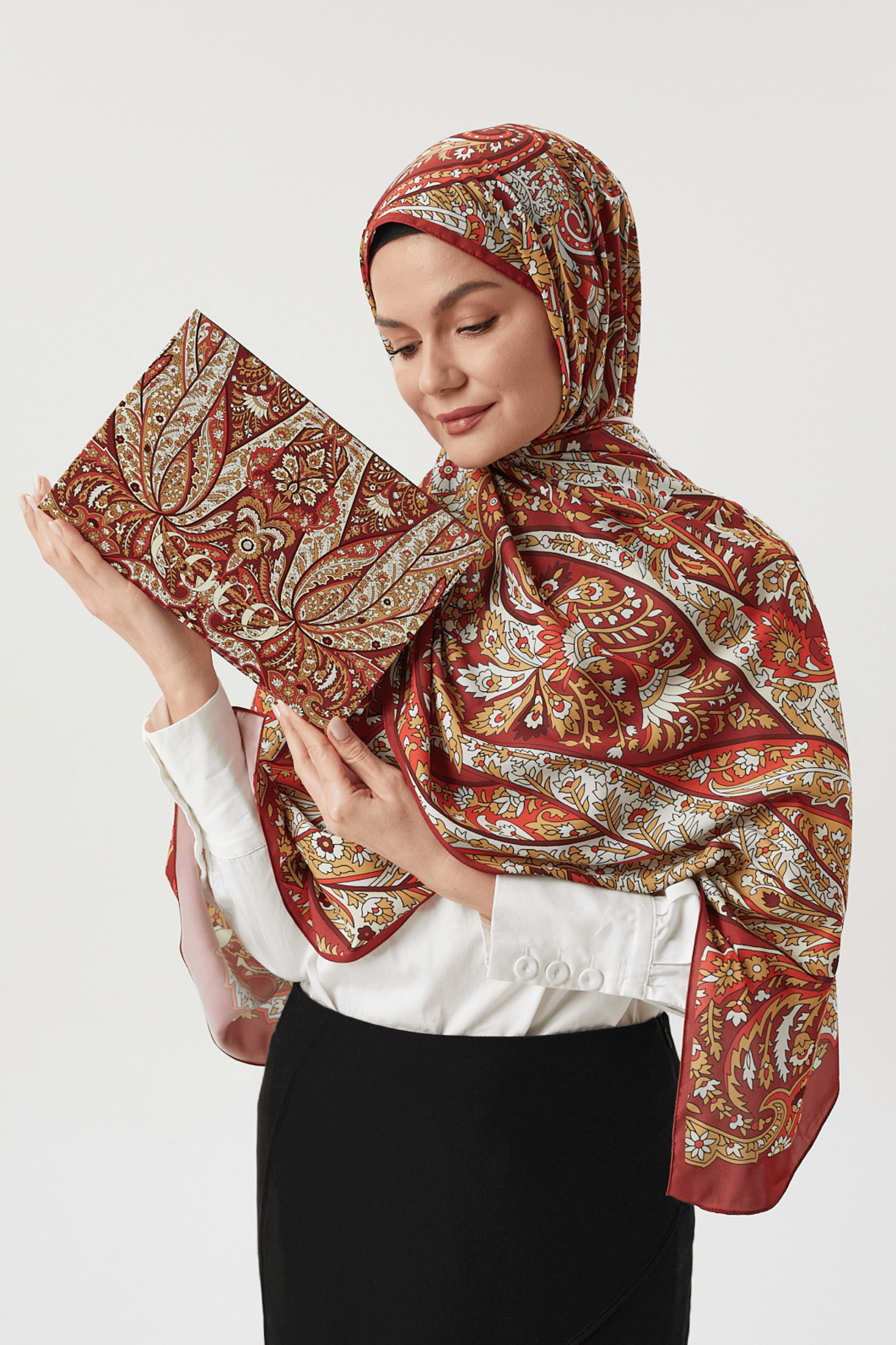 Bordo Balamir Desen İpeksi Şal	