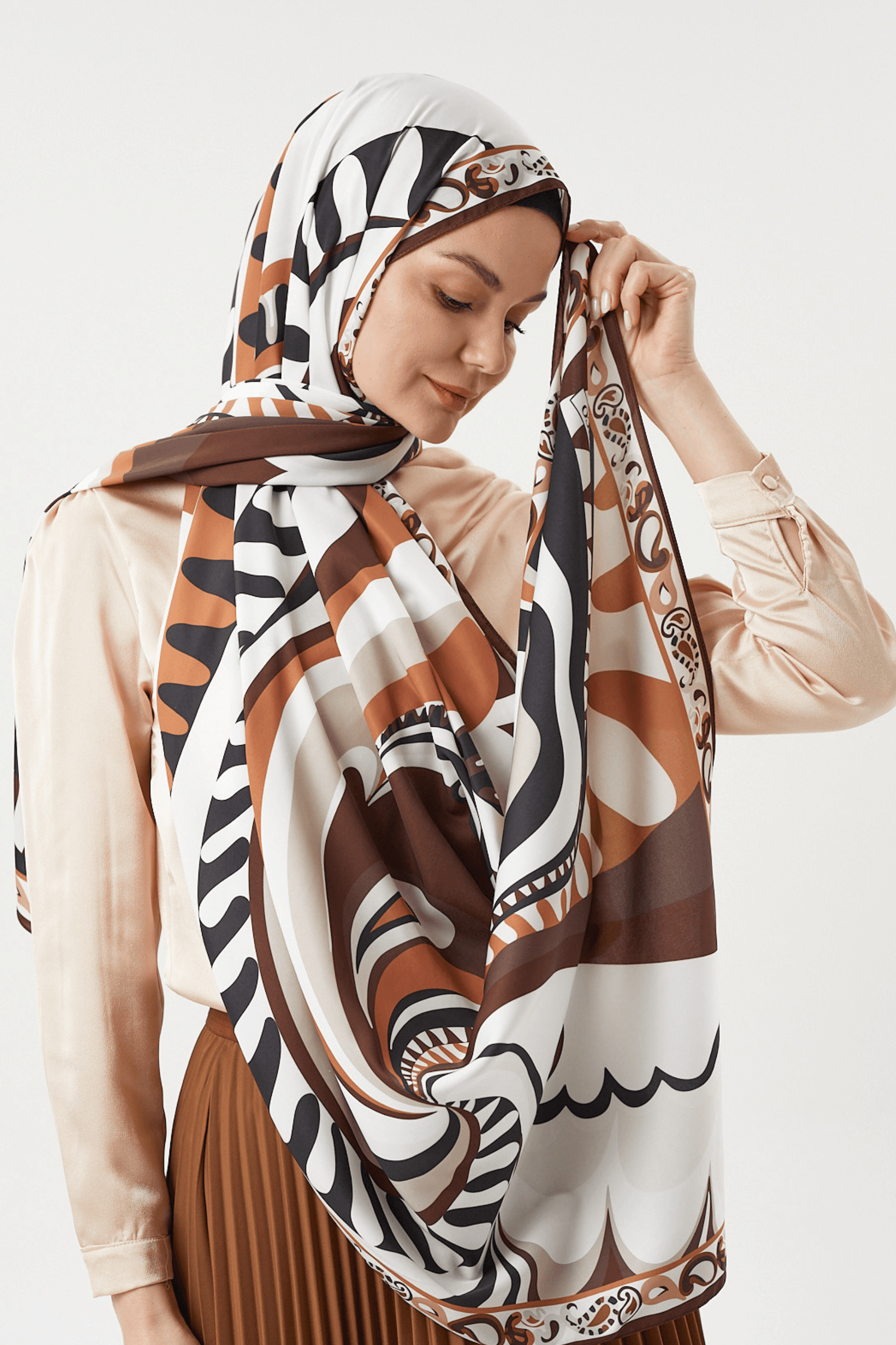 Pastel Kahve Dila Desen İpeksi Şal	