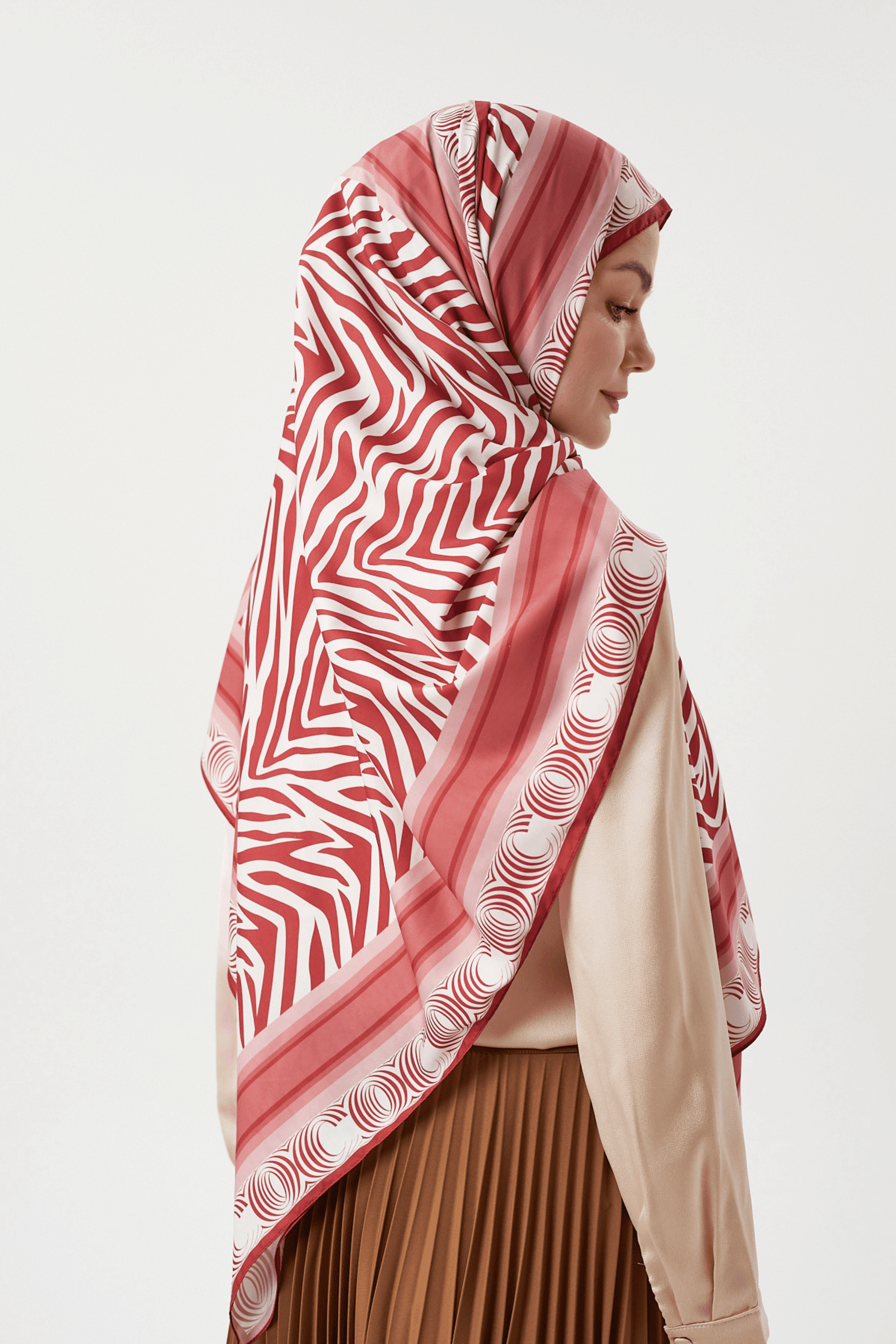 Pastel Pembe Zebra Desen İpeksi Şal	