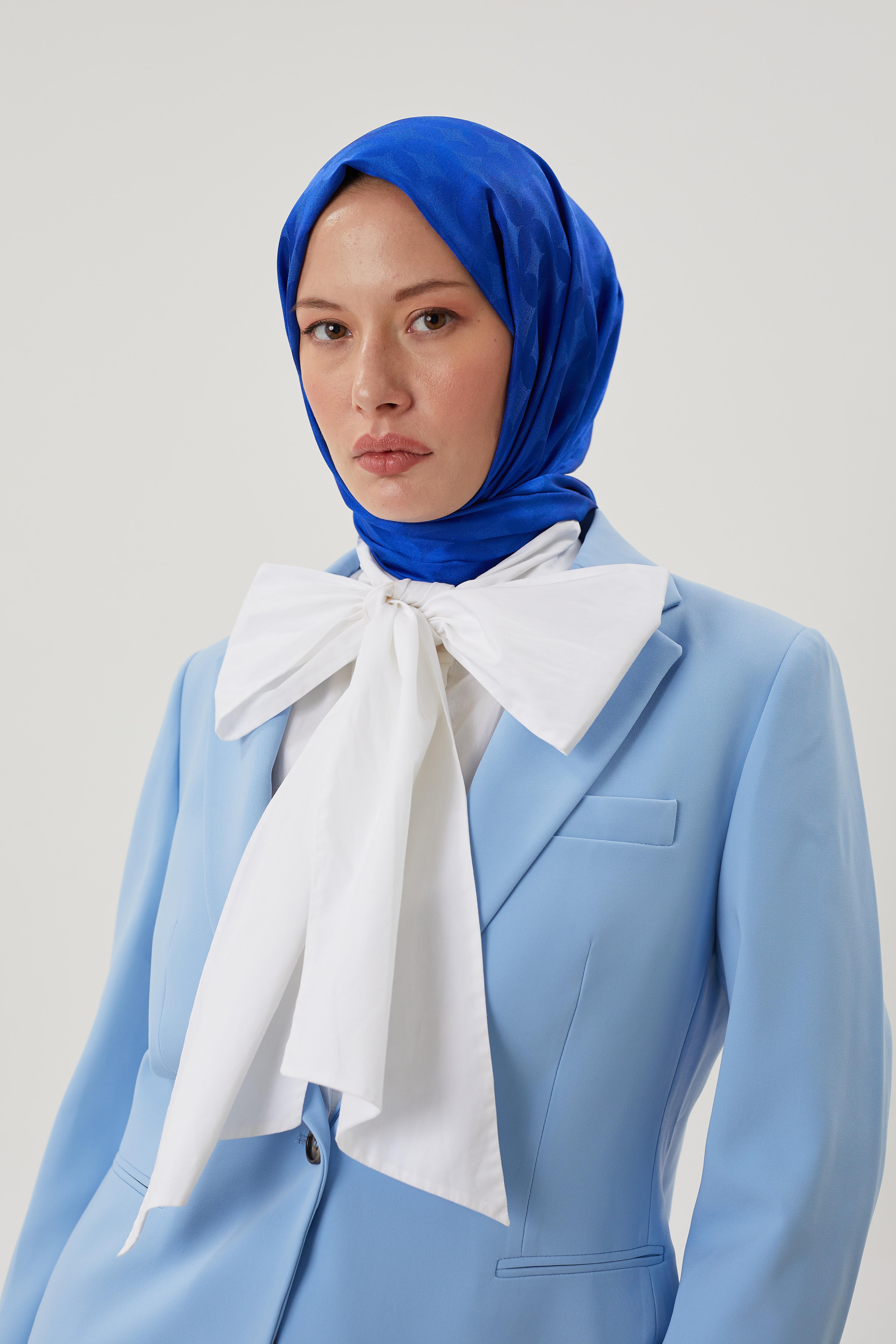 Saks Mavisi Rise Desen Jakar Şal	