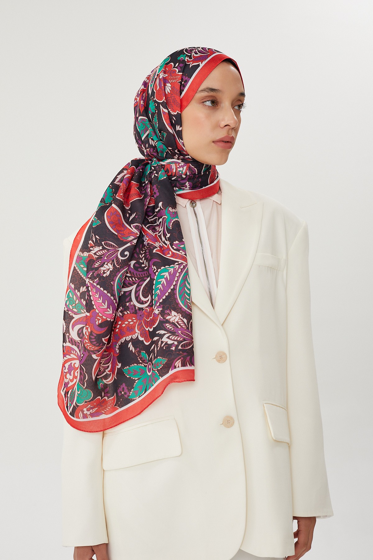 Bordo & Siyah Retro Desen Şal	