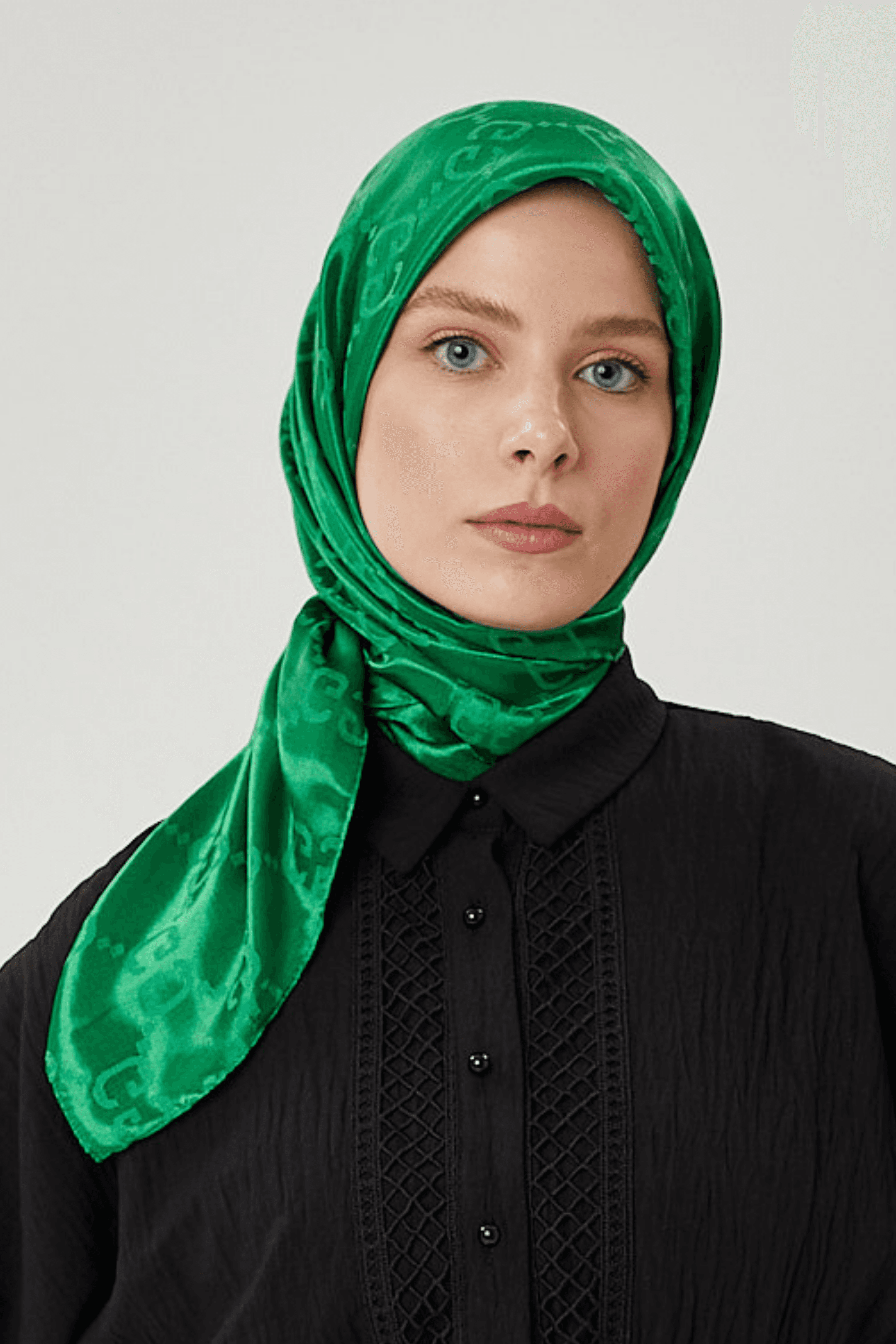 Benetton G Desen Parlak Jakar Eşarp