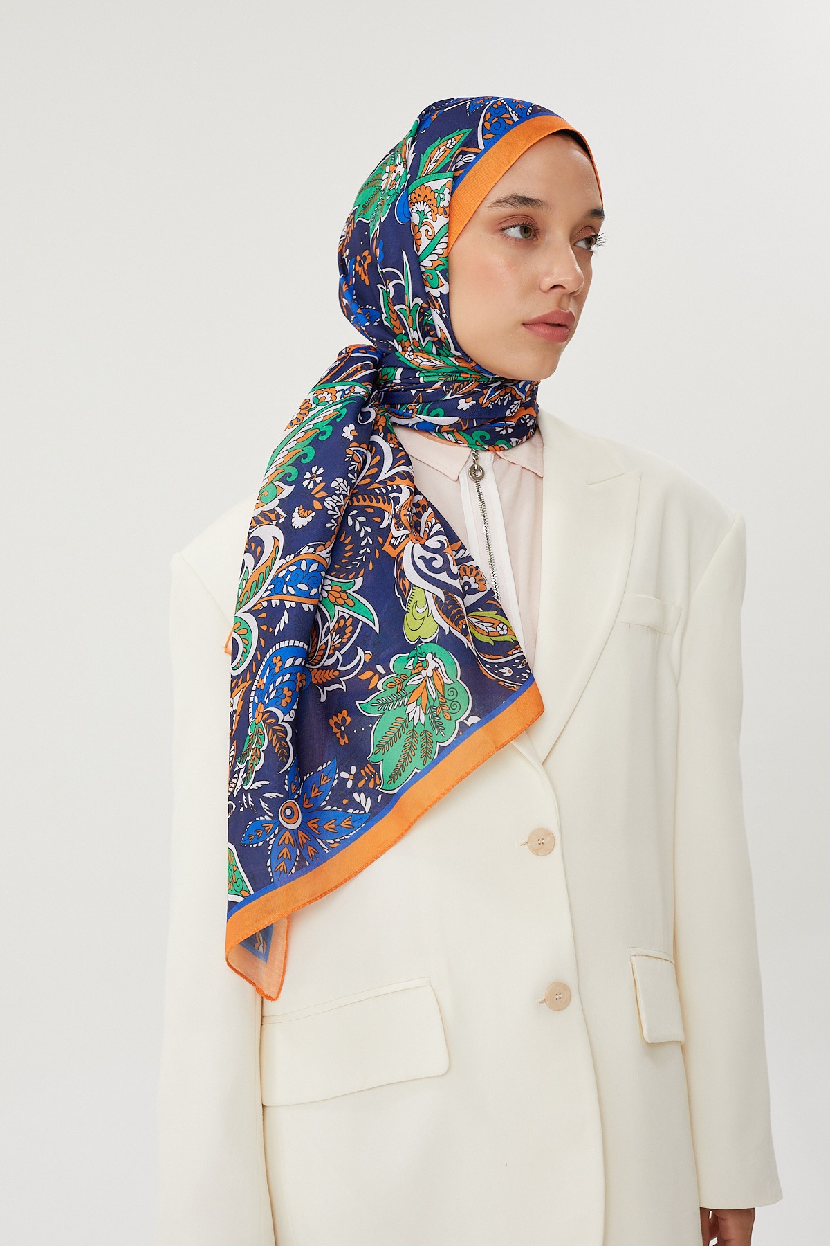 Turuncu & Lacivert Retro Desen Şal	