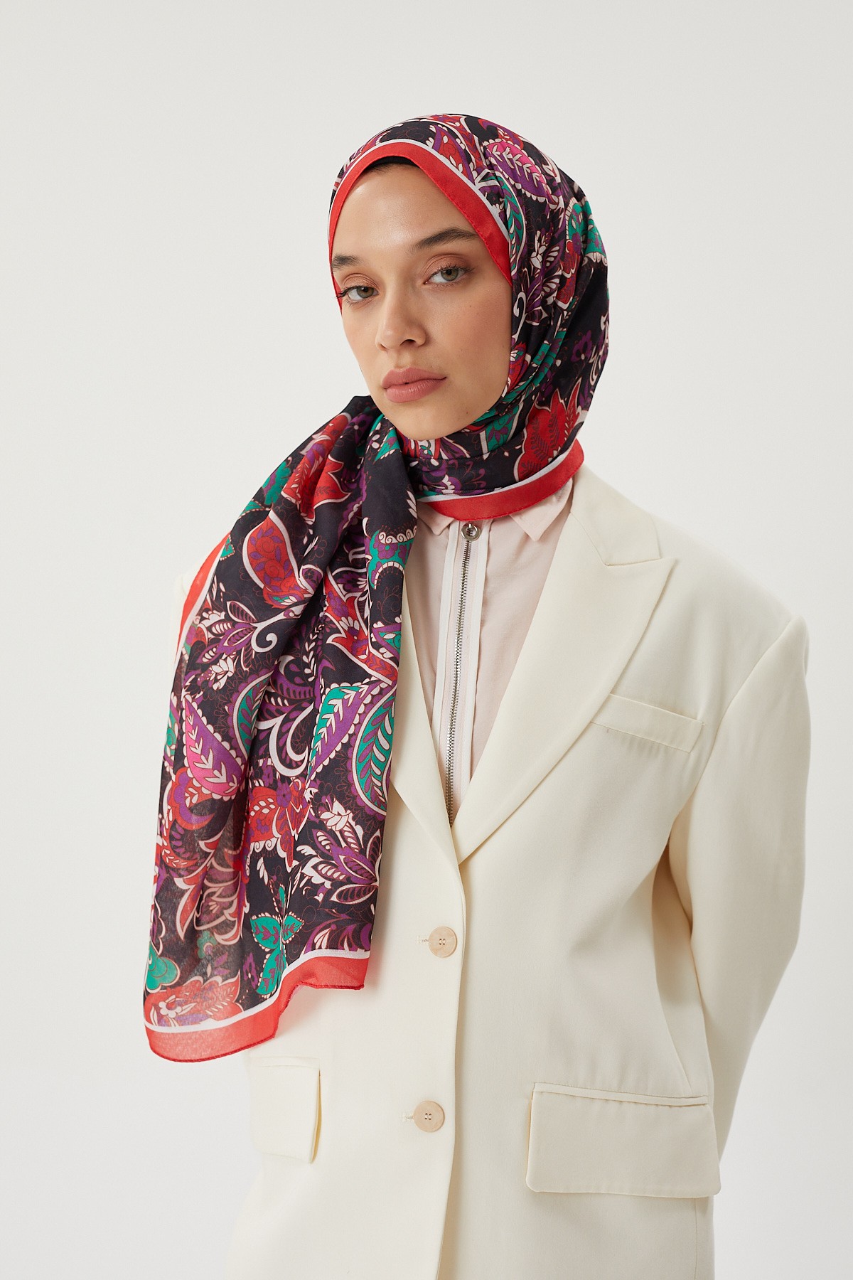 Bordo & Siyah Retro Desen Şal	