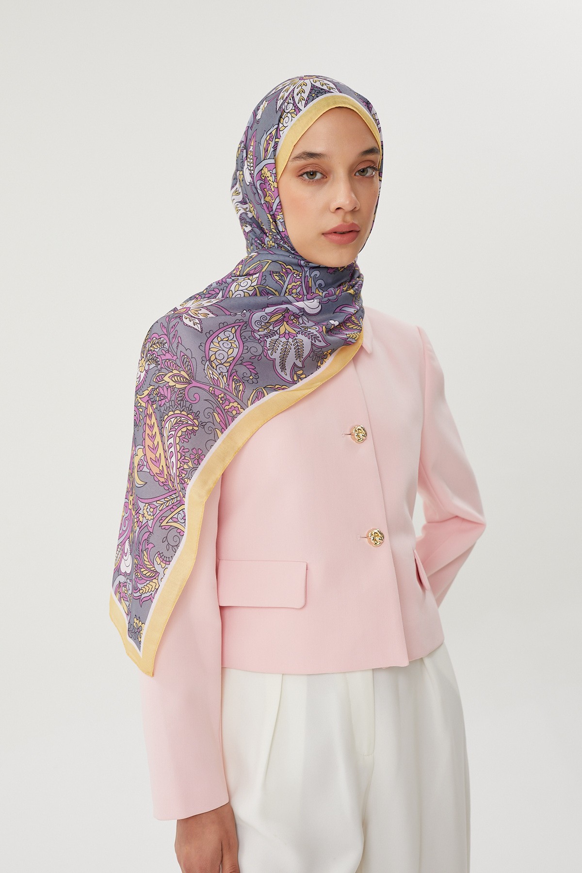 Pastel Sarı & Gri Retro Desen Şal	