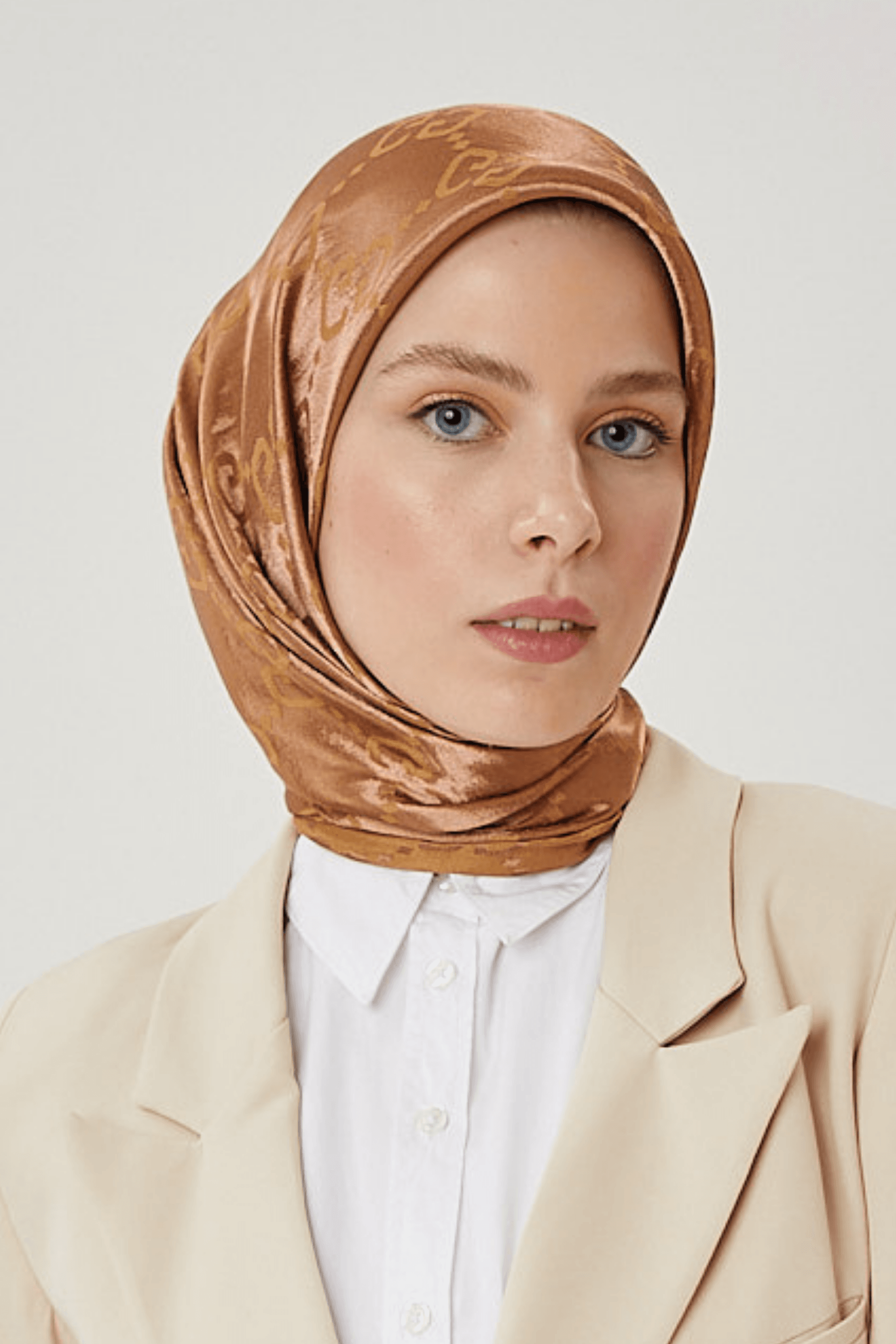 Mocha G Desen Parlak Jakar Eşarp