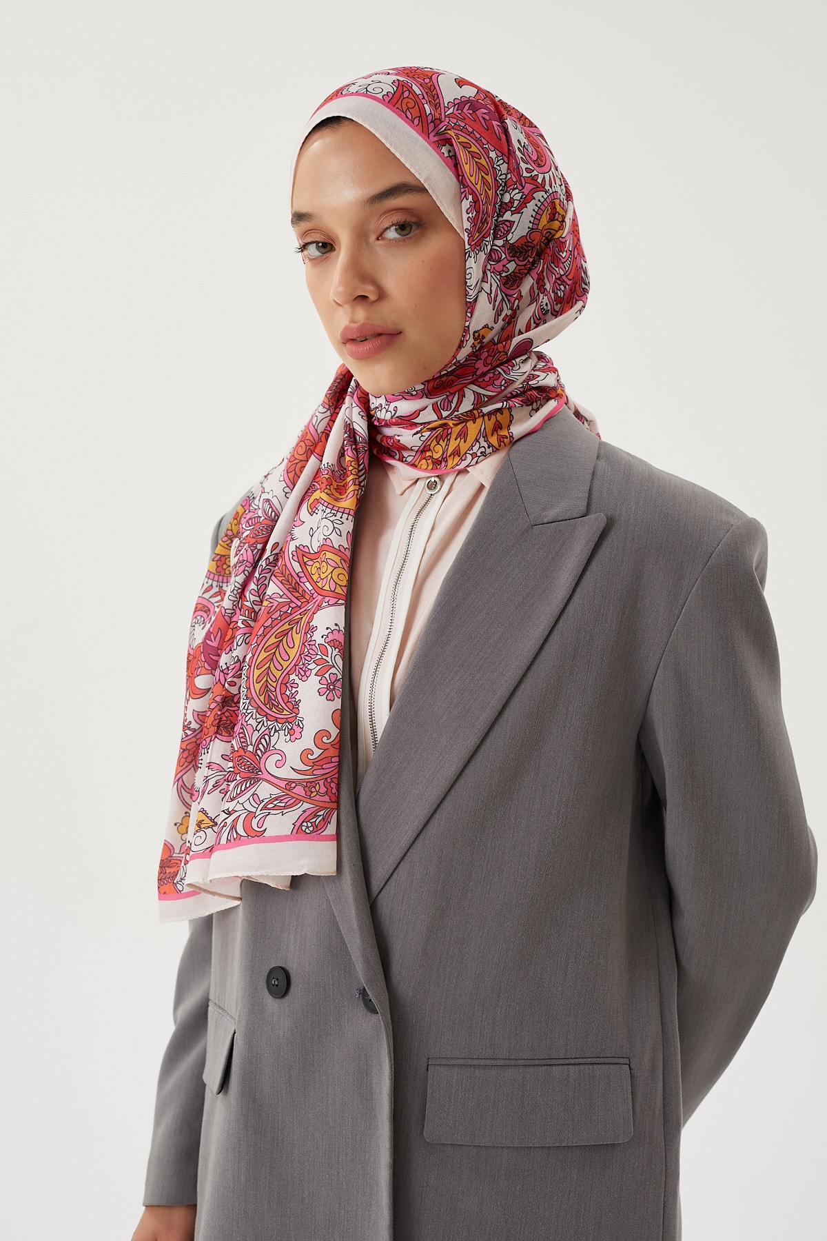 Ekru & Pastel Pembe Retro Desen Şal	