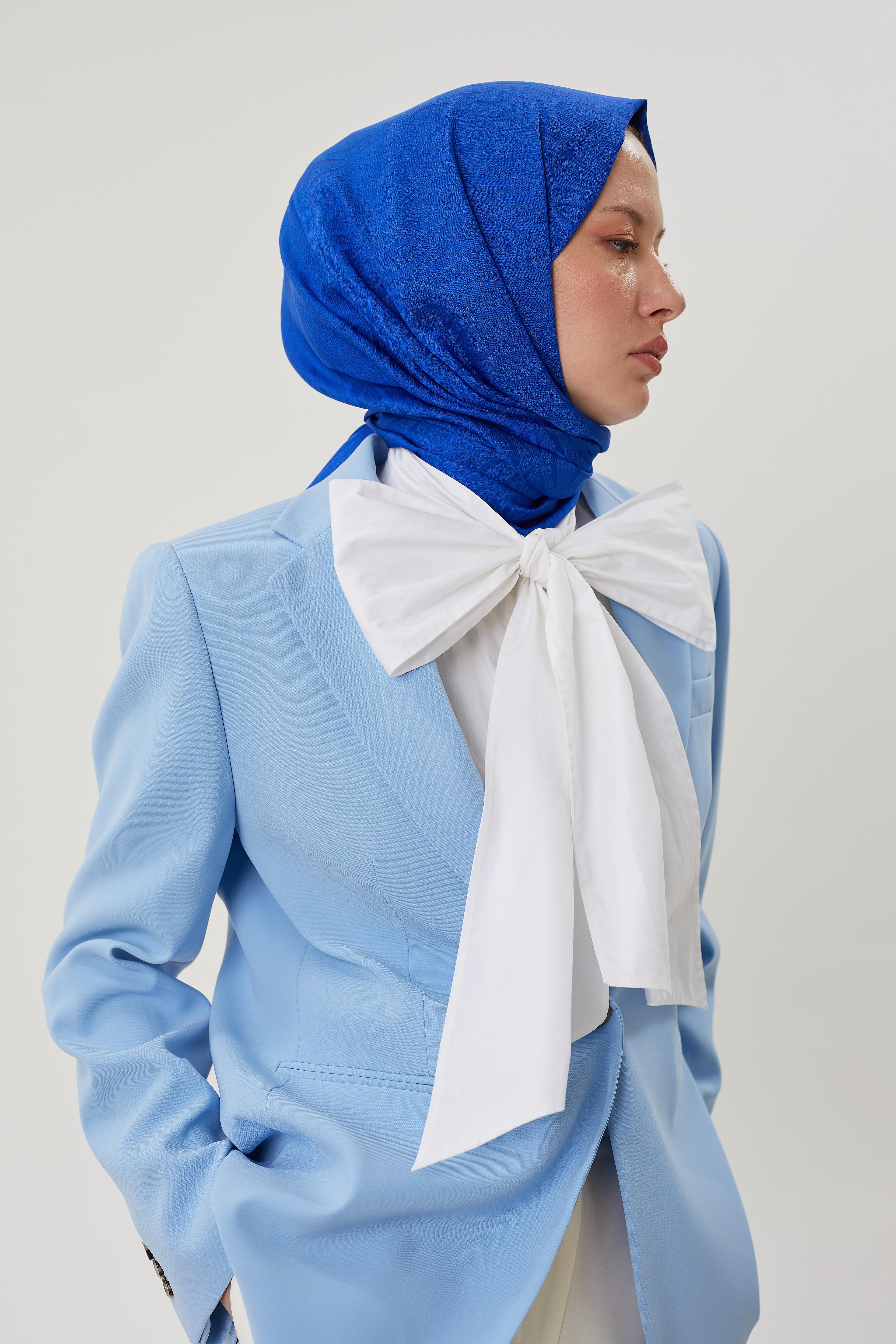 Saks Mavisi Shine Desen Jakar Şal	