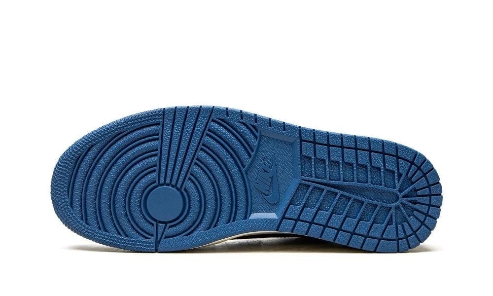 Air Jordan 1 Low Travis Scott × Fragment