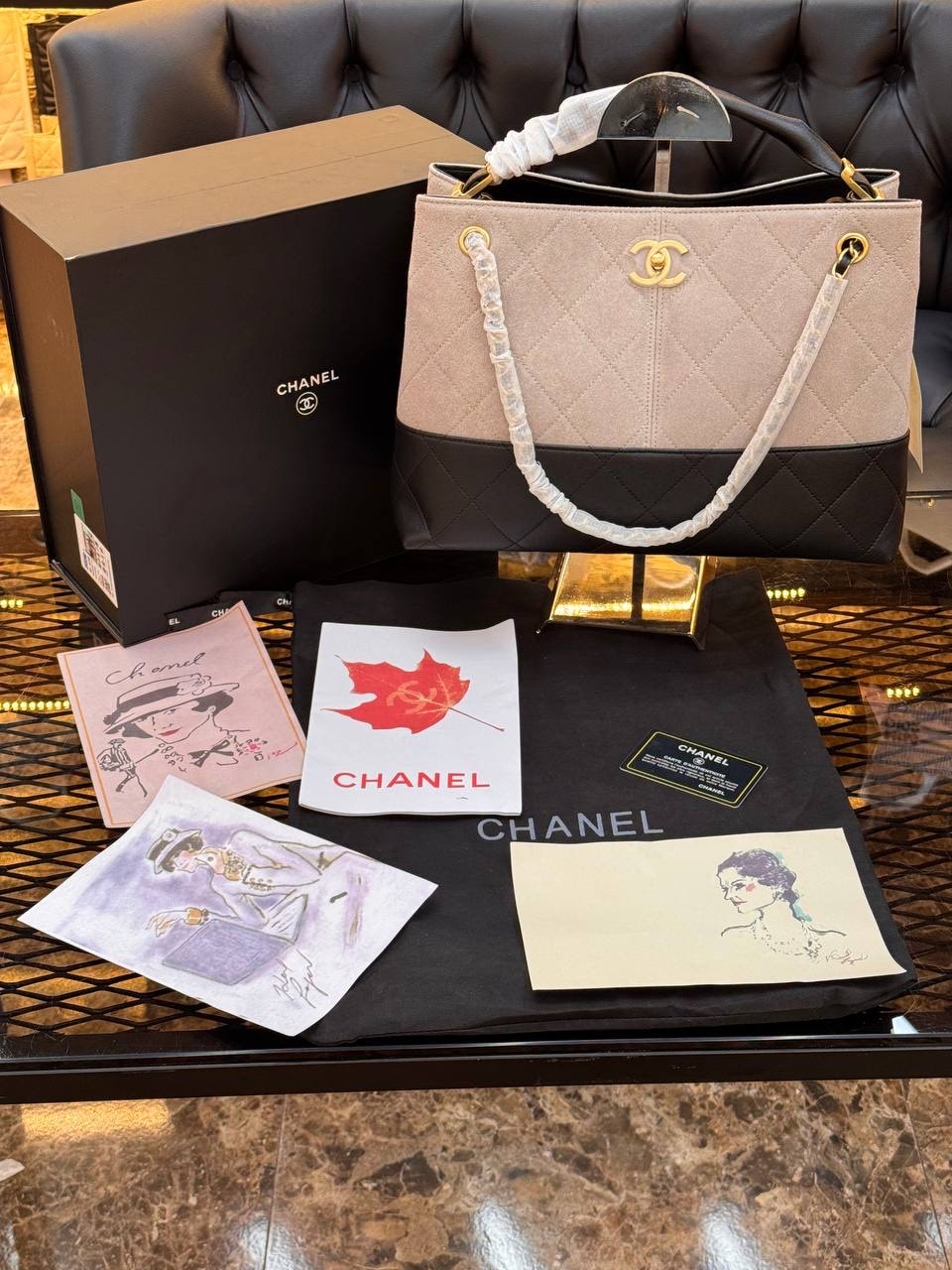 Chanel Metiers D’art Bag ( Premium ) 24x36cm