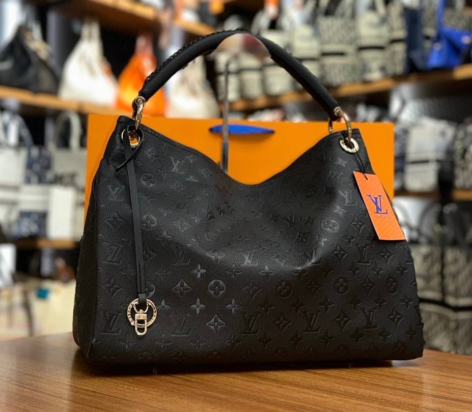 LV Artsy Bag Black 40x30
