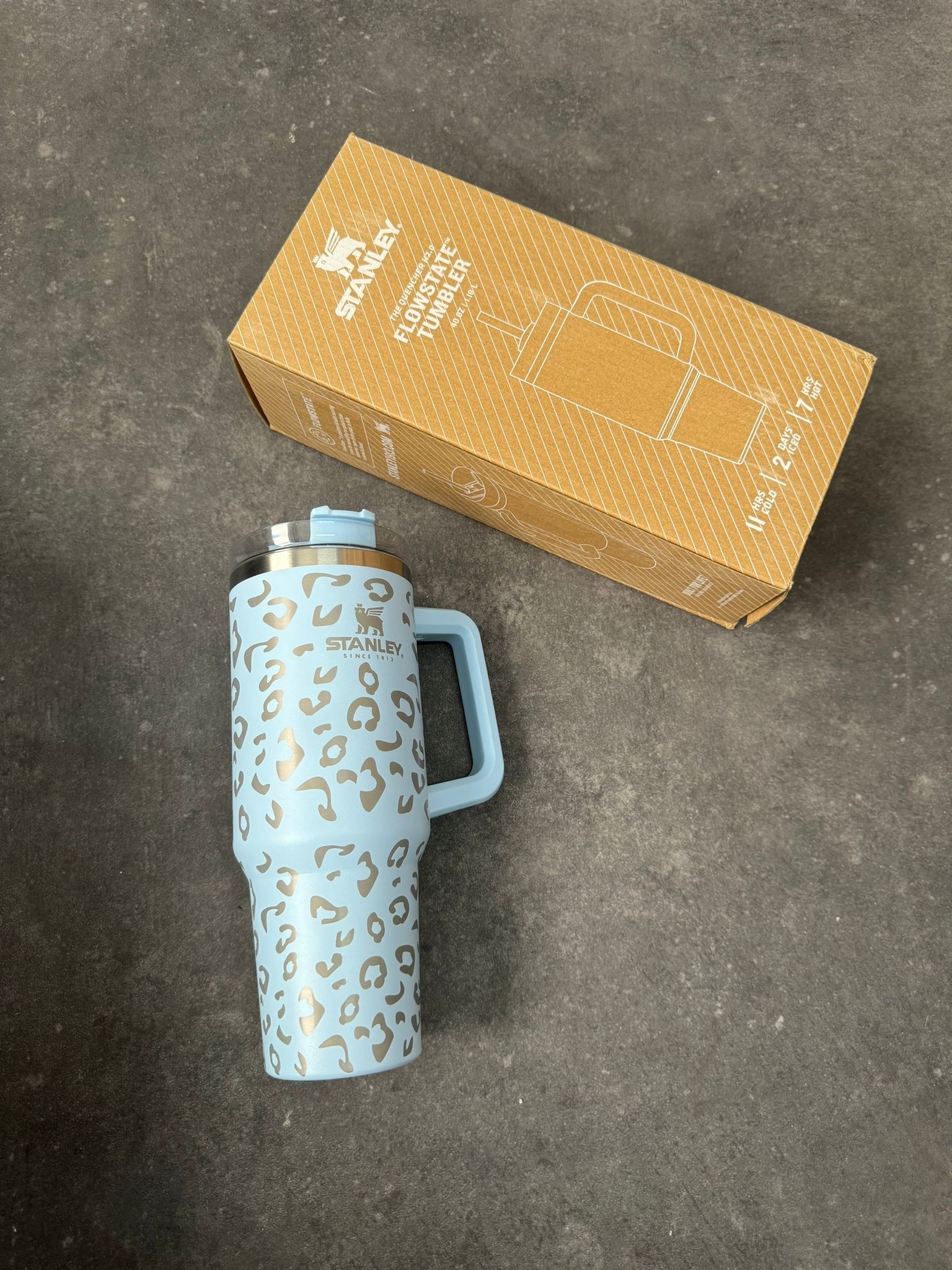 Stanley Termos 1.18L "White Zebra"